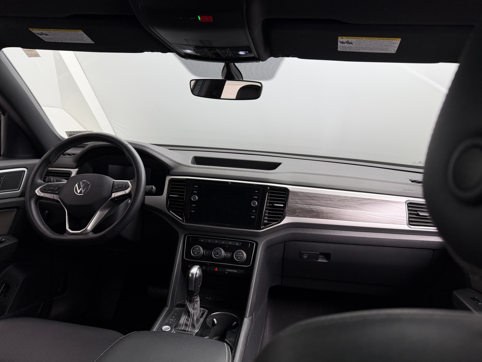 Thumbnail: 2022 Volkswagen Atlas - 3