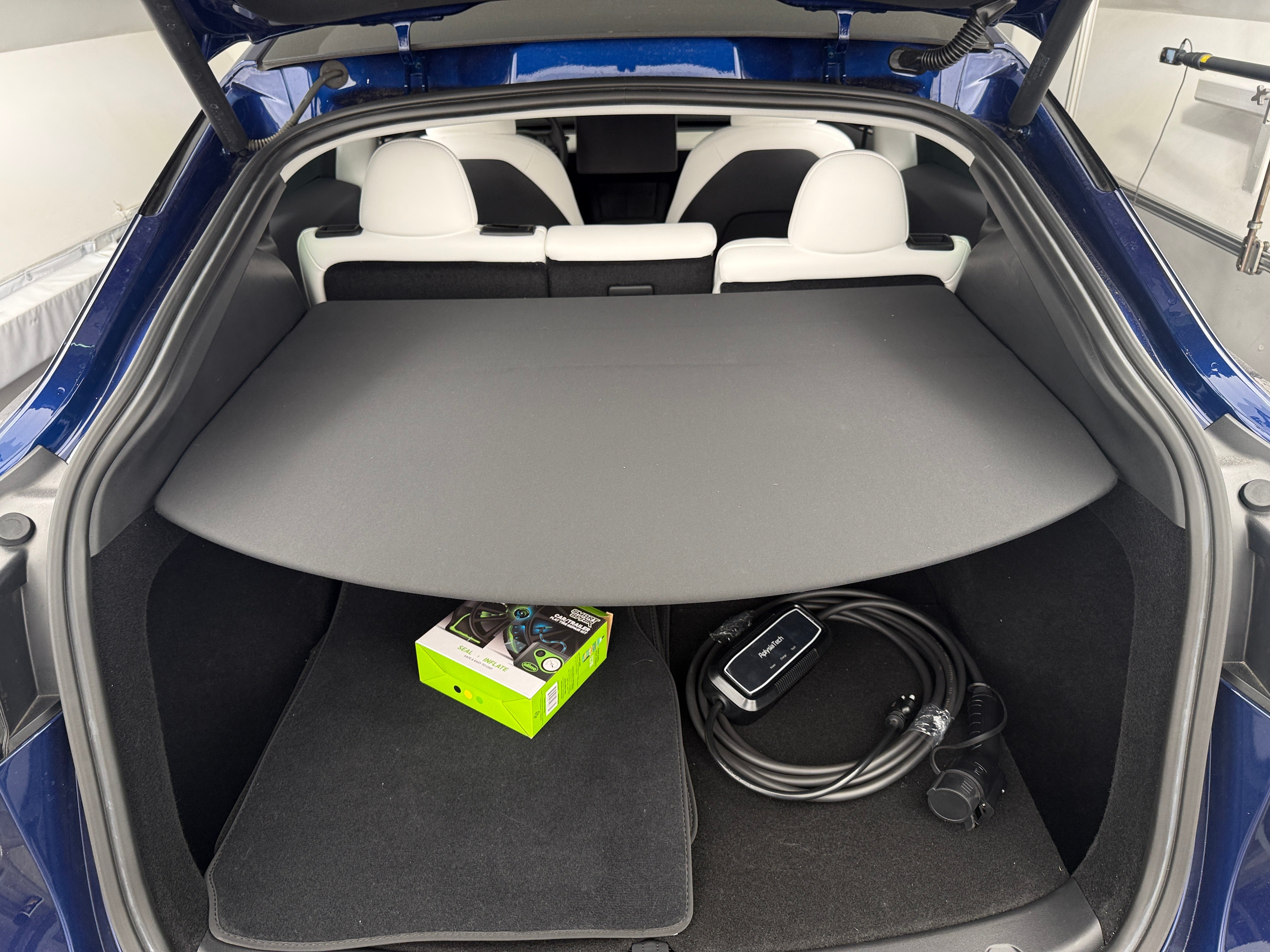 Used 2024 Tesla Model Y Long Range with VIN 7SAYGDEE1RA308674 for sale in Auburn, WA