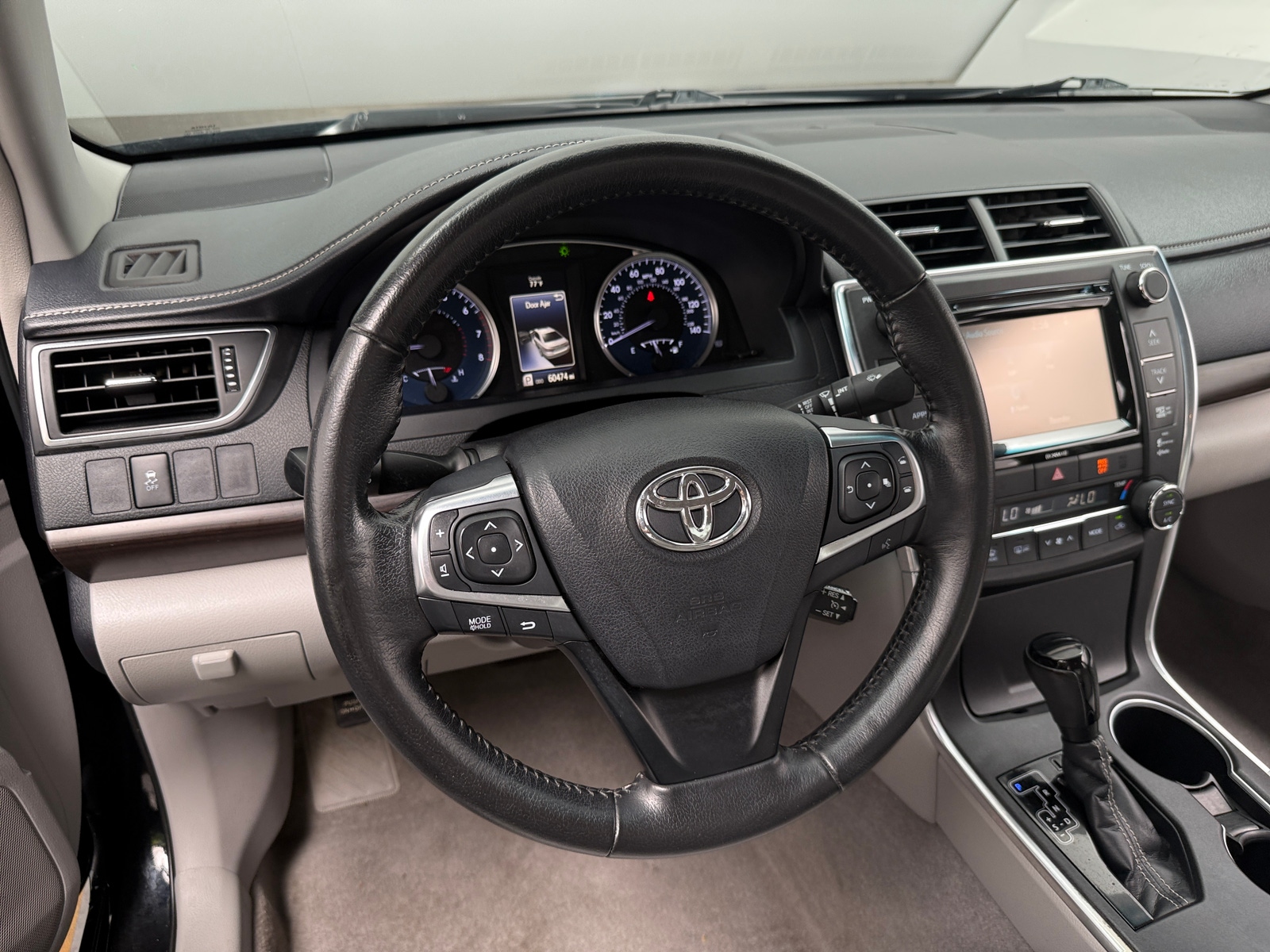 Thumbnail: 2016 Toyota Camry - 5