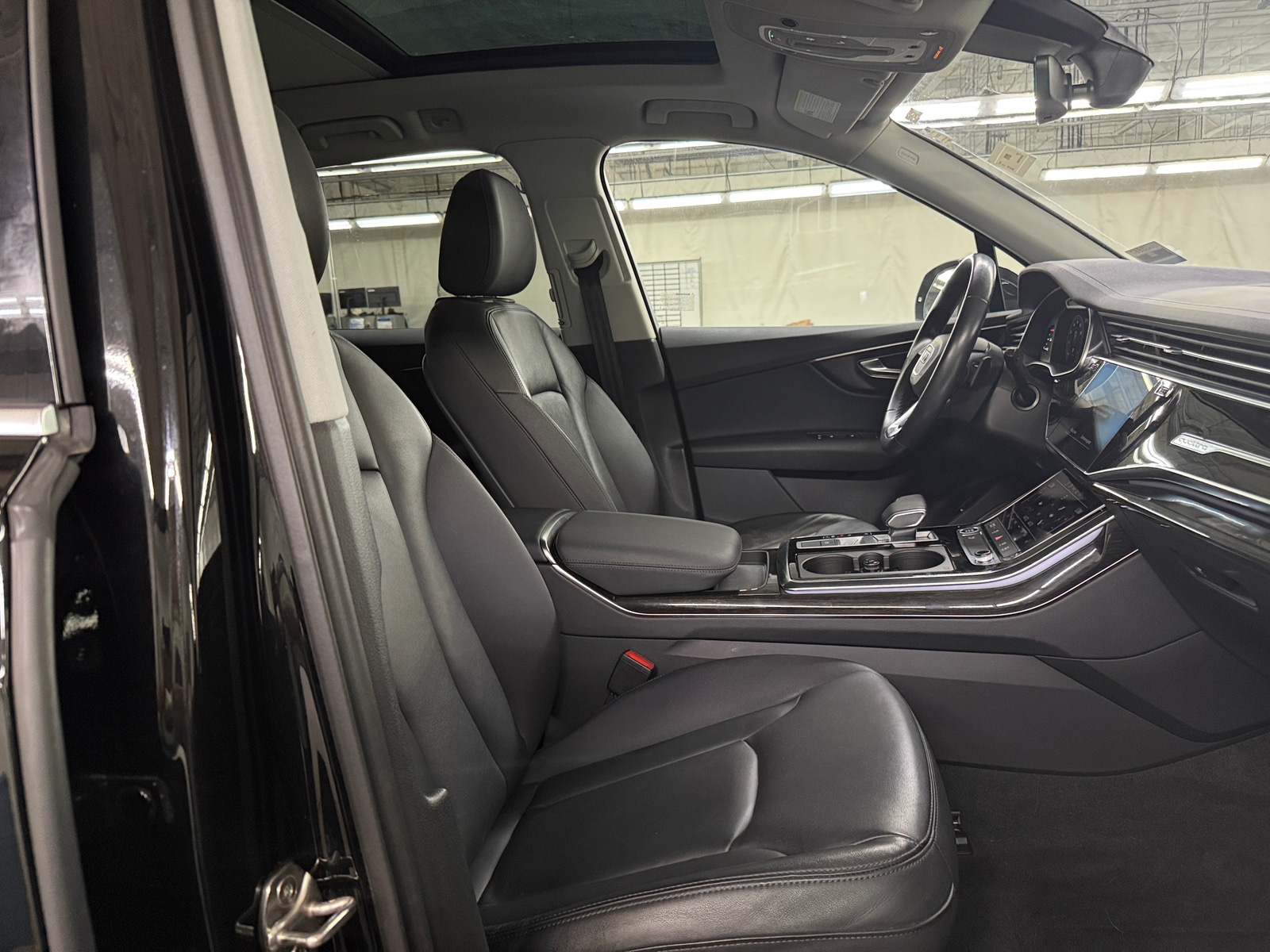 Thumbnail: 2023 Audi Q7 - 2