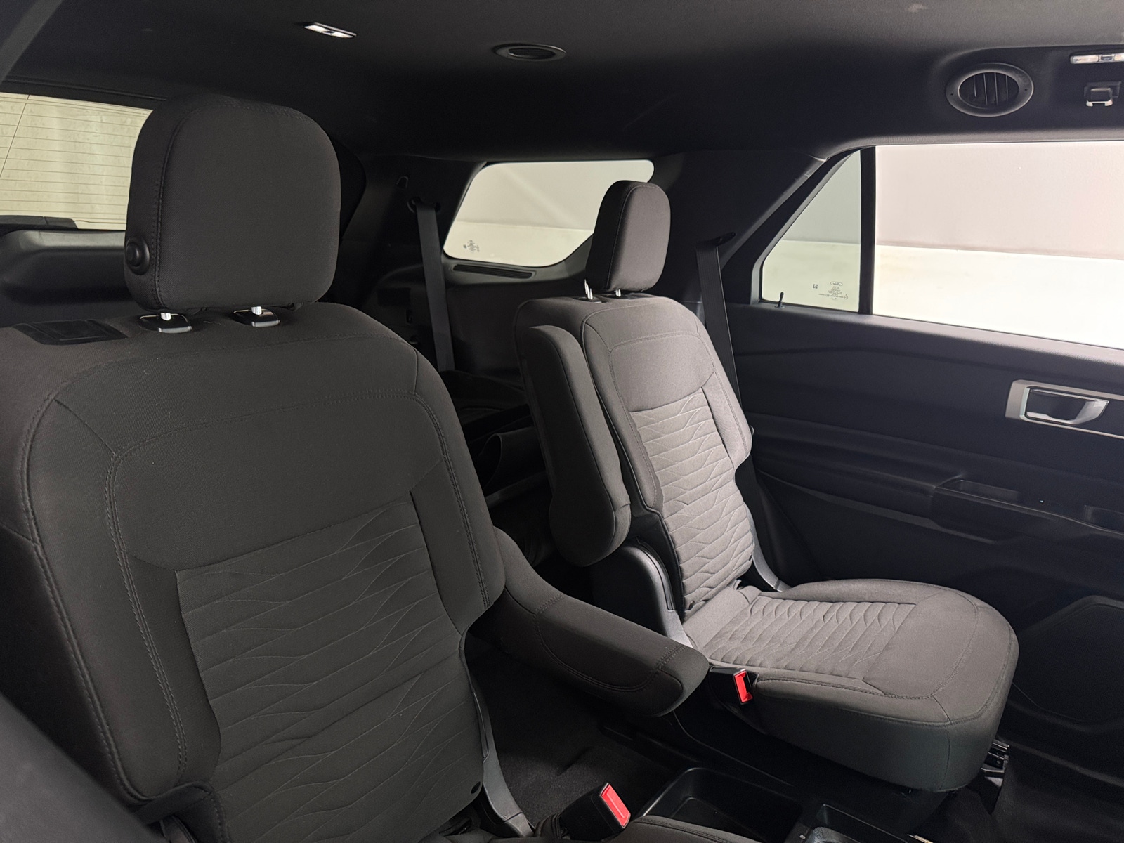 Thumbnail: 2020 Ford Explorer - 6
