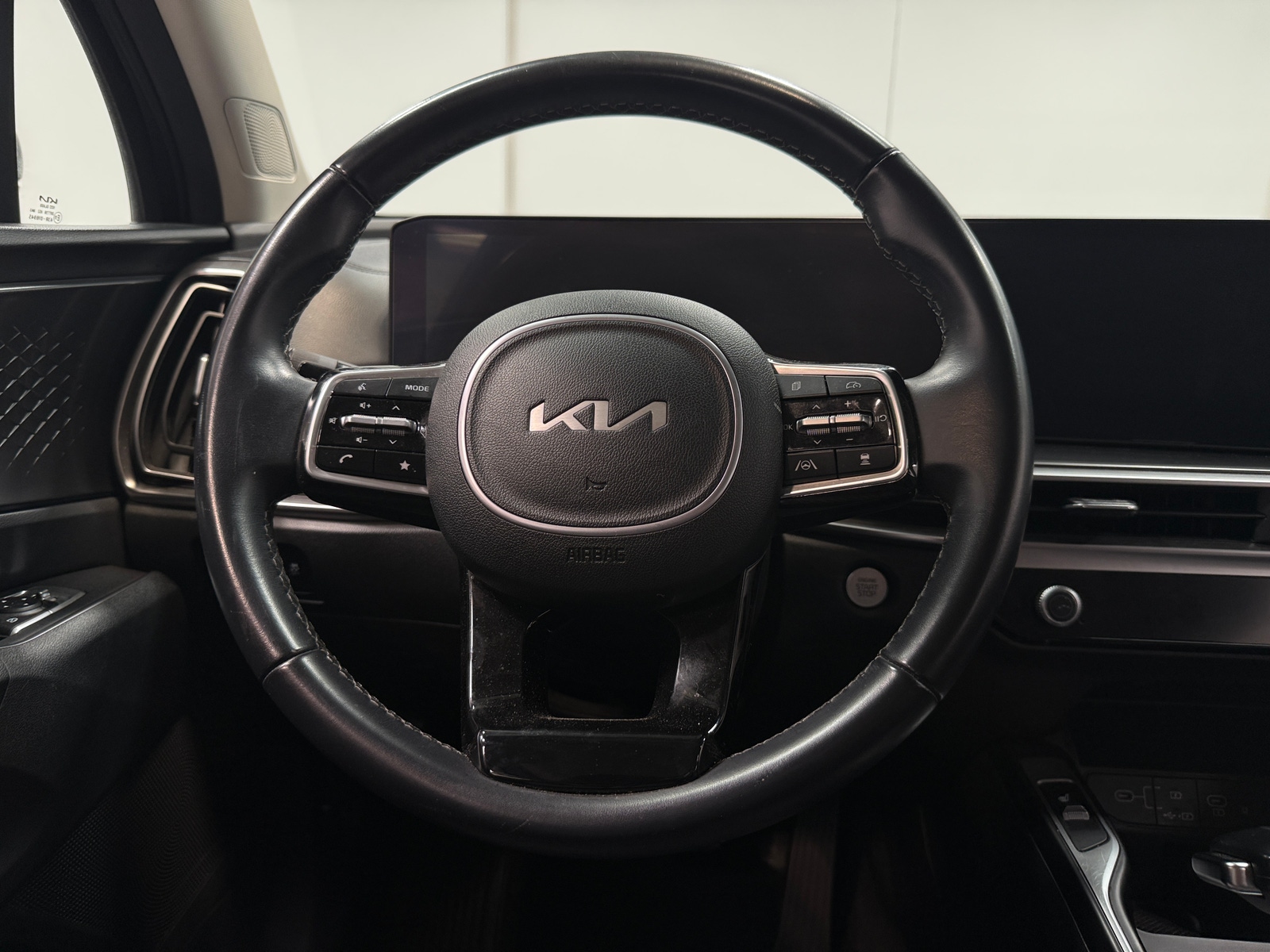 Thumbnail: 2024 Kia Sorento - 4