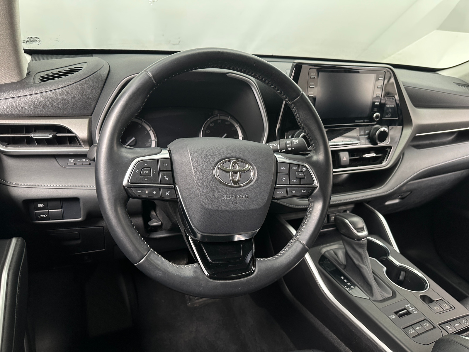 Thumbnail: 2021 Toyota Highlander - 4