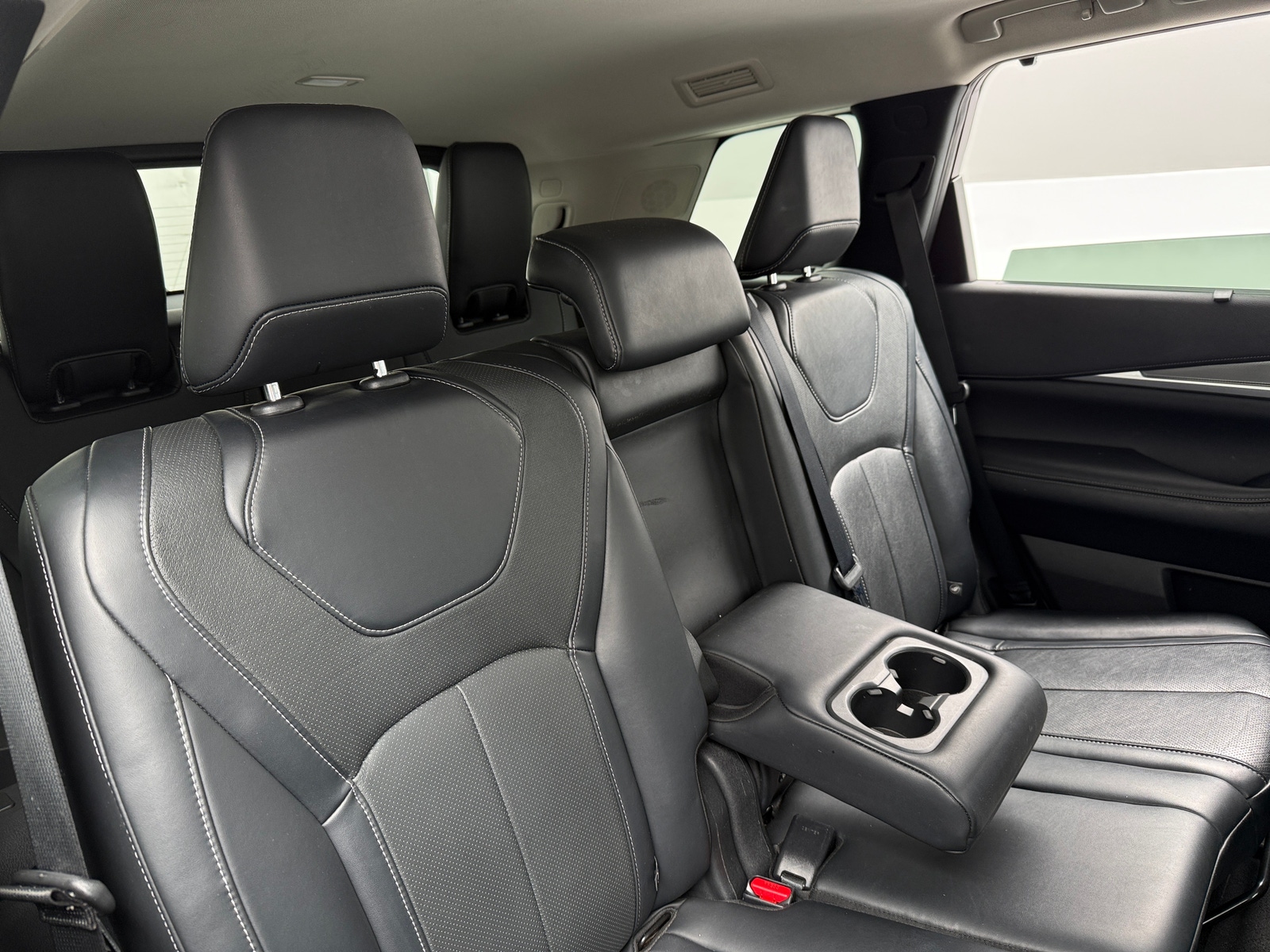 Thumbnail: 2023 INFINITI QX60 - 5