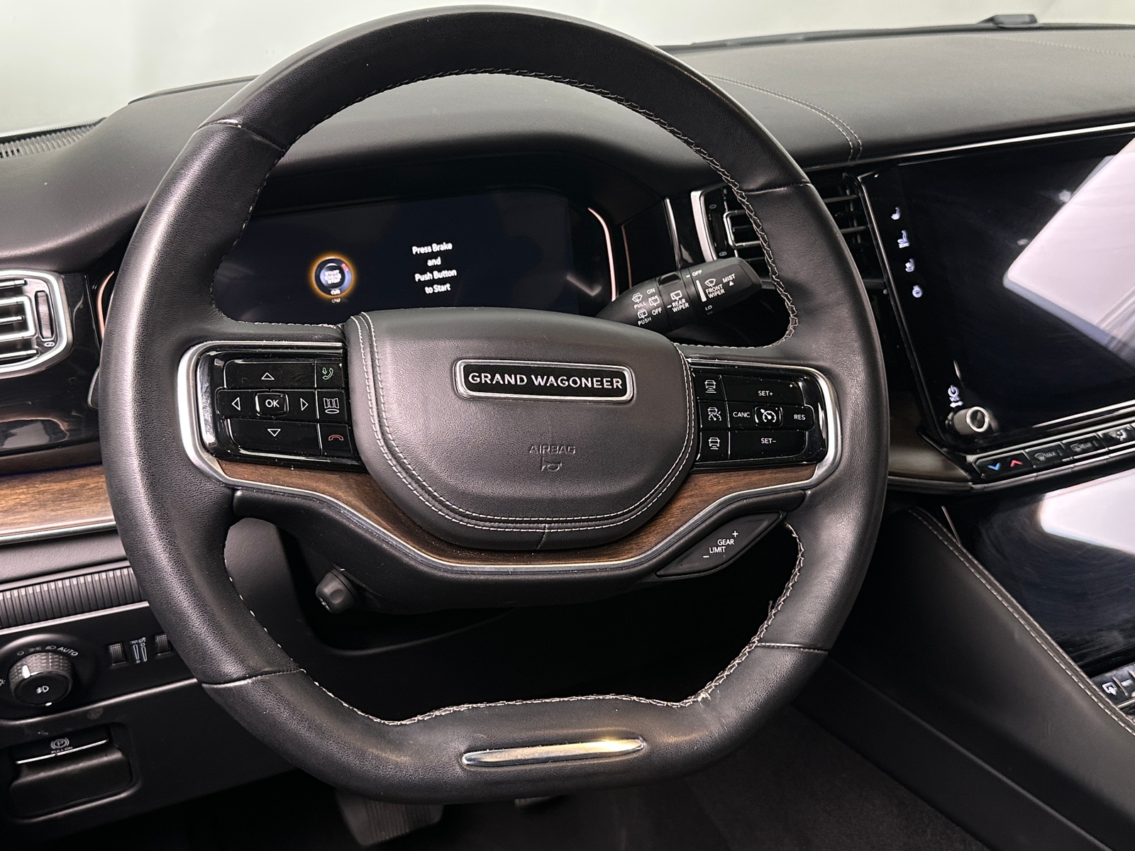 Thumbnail: 2023 Jeep Grand Wagoneer - 4