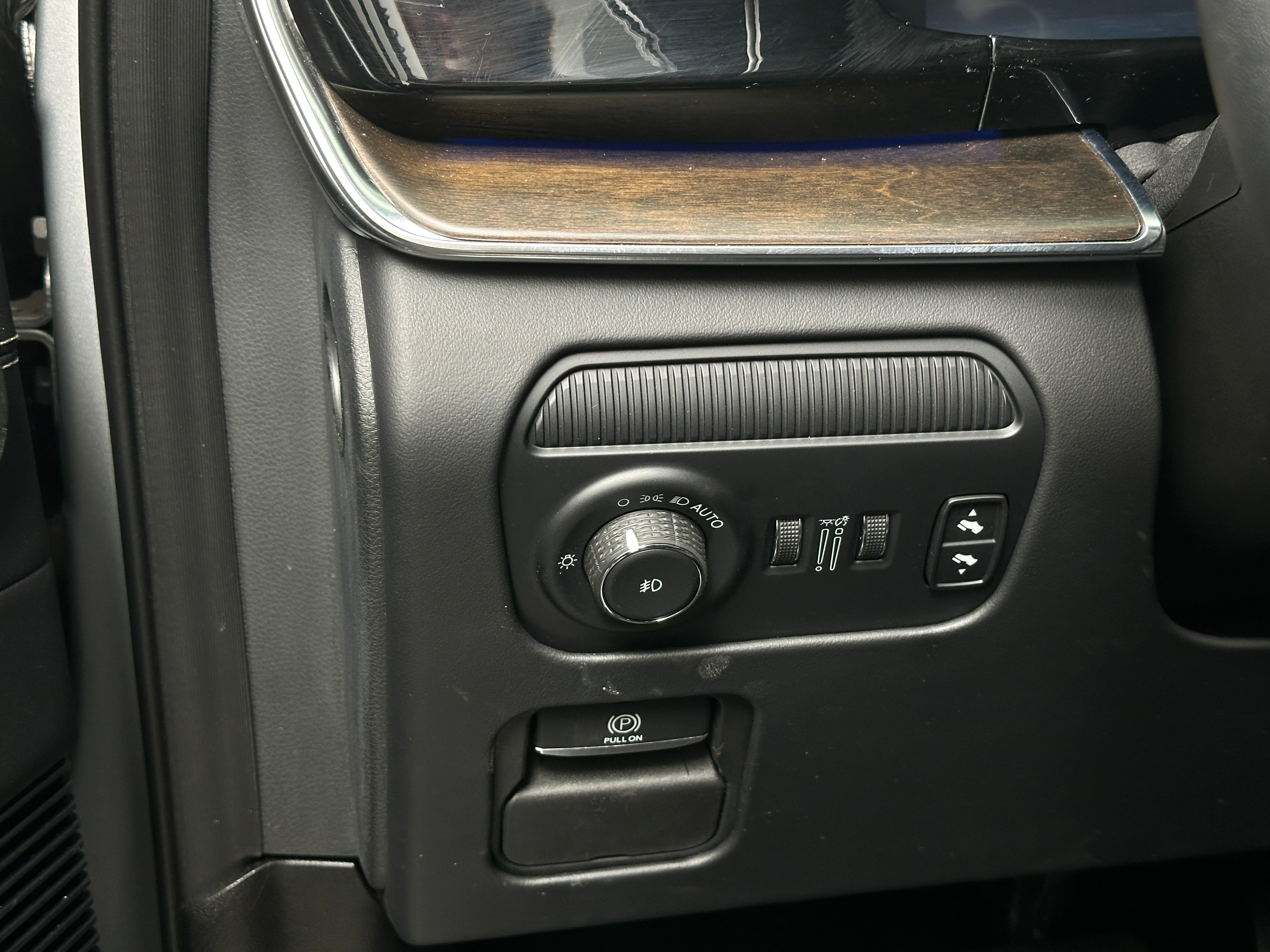 2023 Jeep Grand Wagoneer Series II - Photo 16