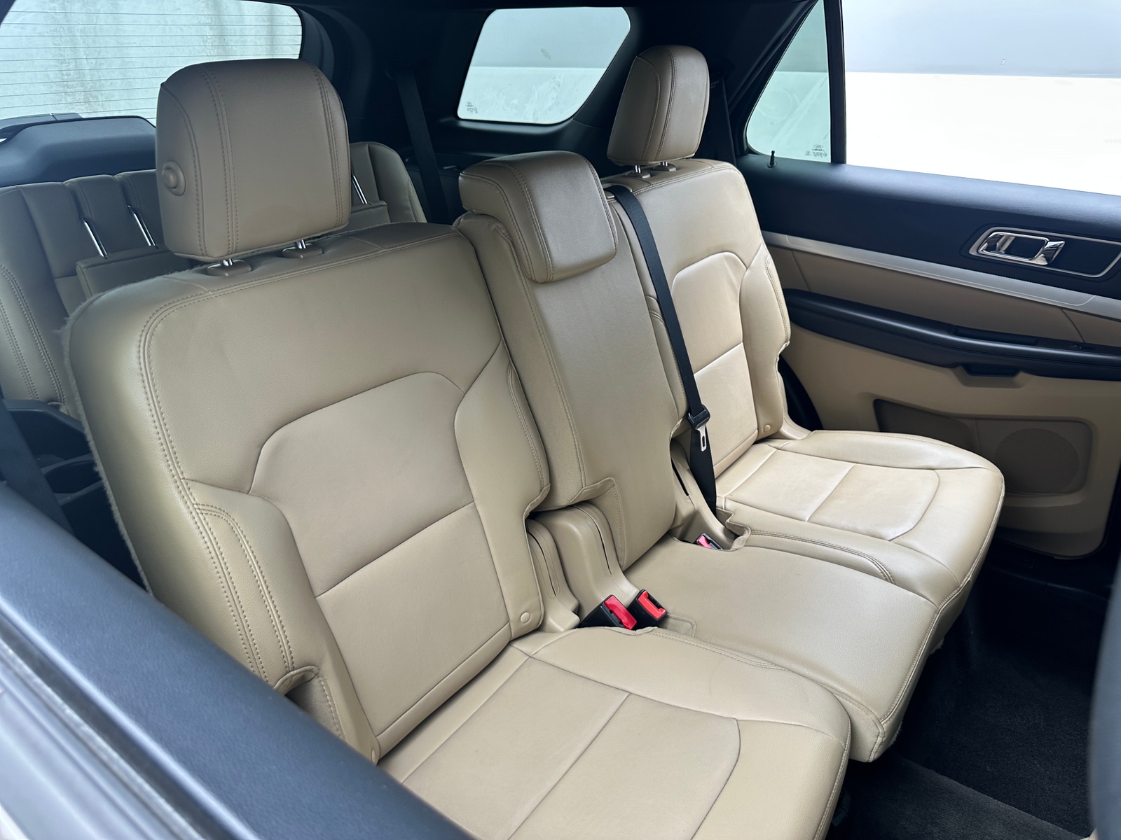 Thumbnail: 2016 Ford Explorer - 5