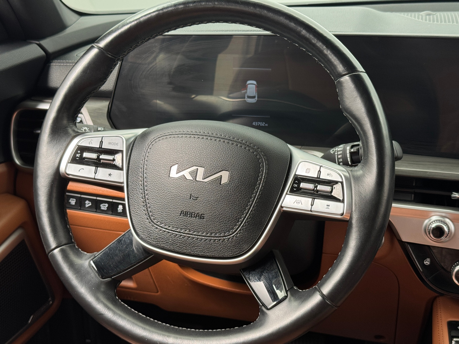 Thumbnail: 2023 Kia Telluride - 4