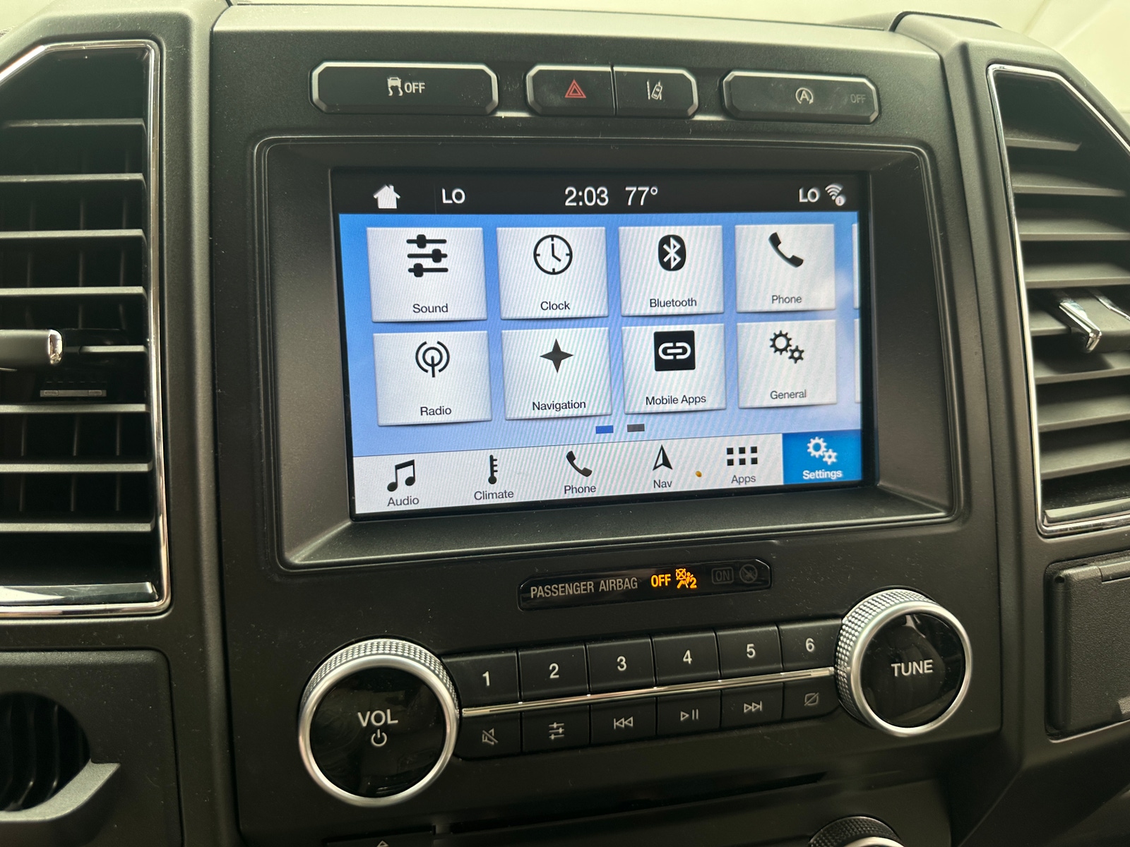 Thumbnail: 2018 Ford Expedition - 3