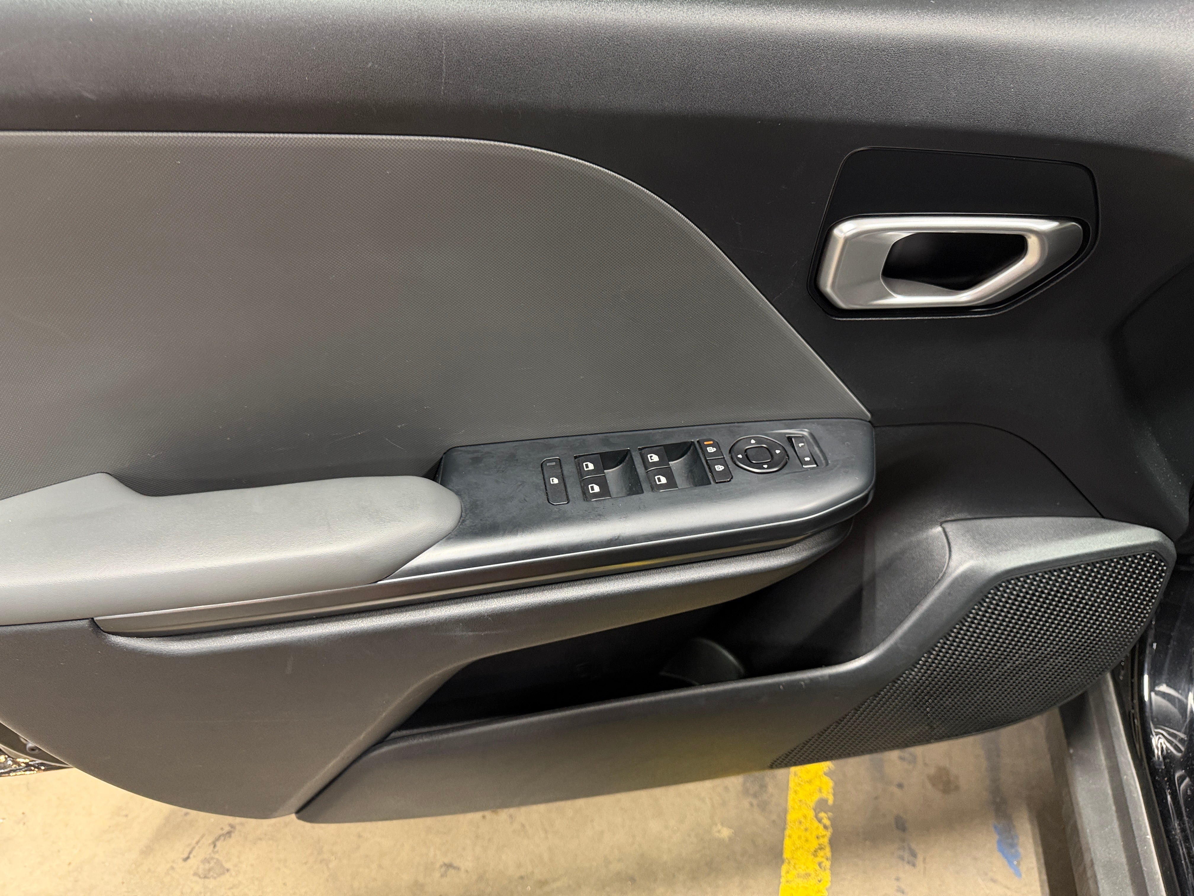 2025 Kia K4 LXS - Photo 6