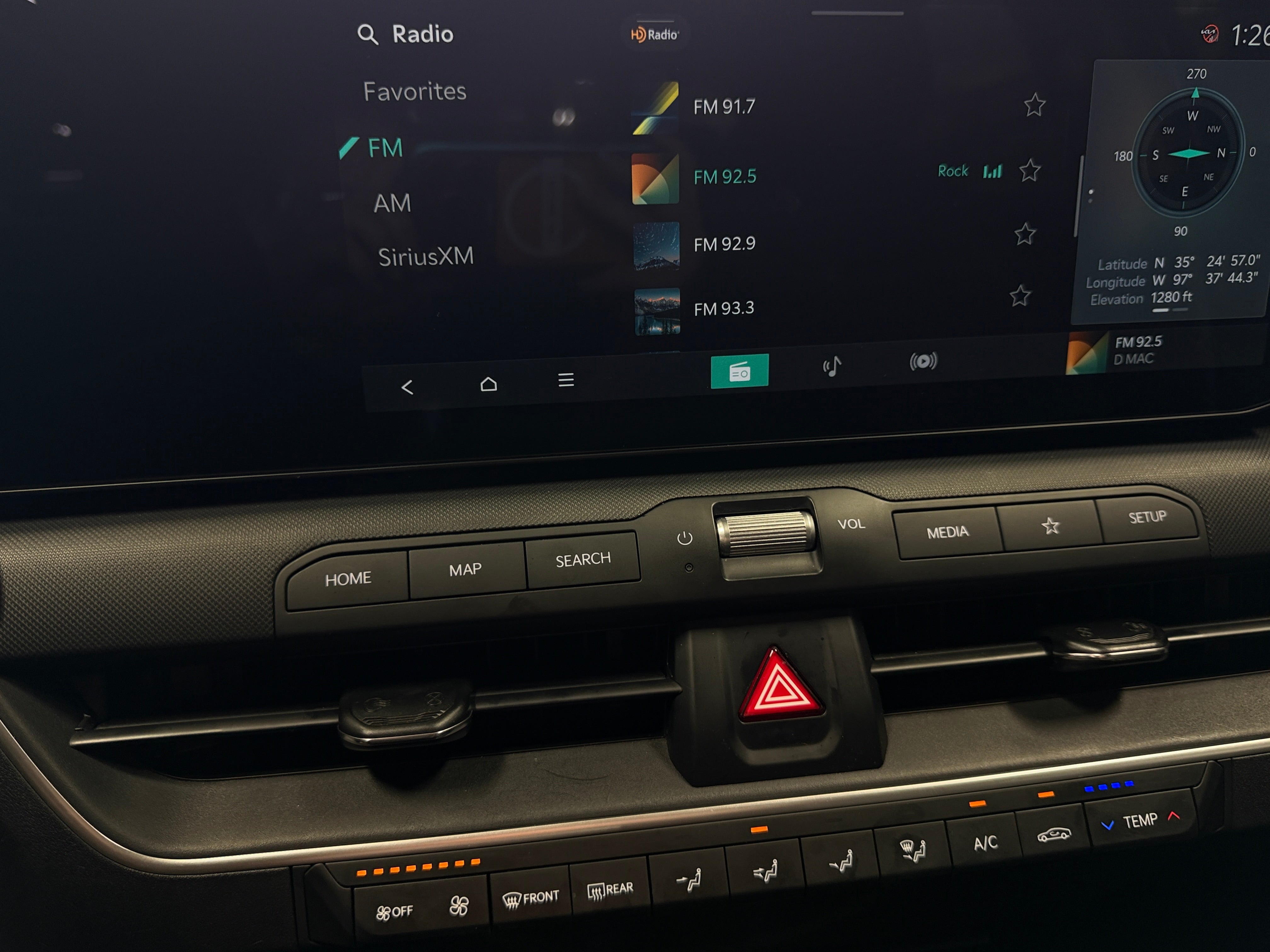 2025 Kia K4 LXS - Photo 12