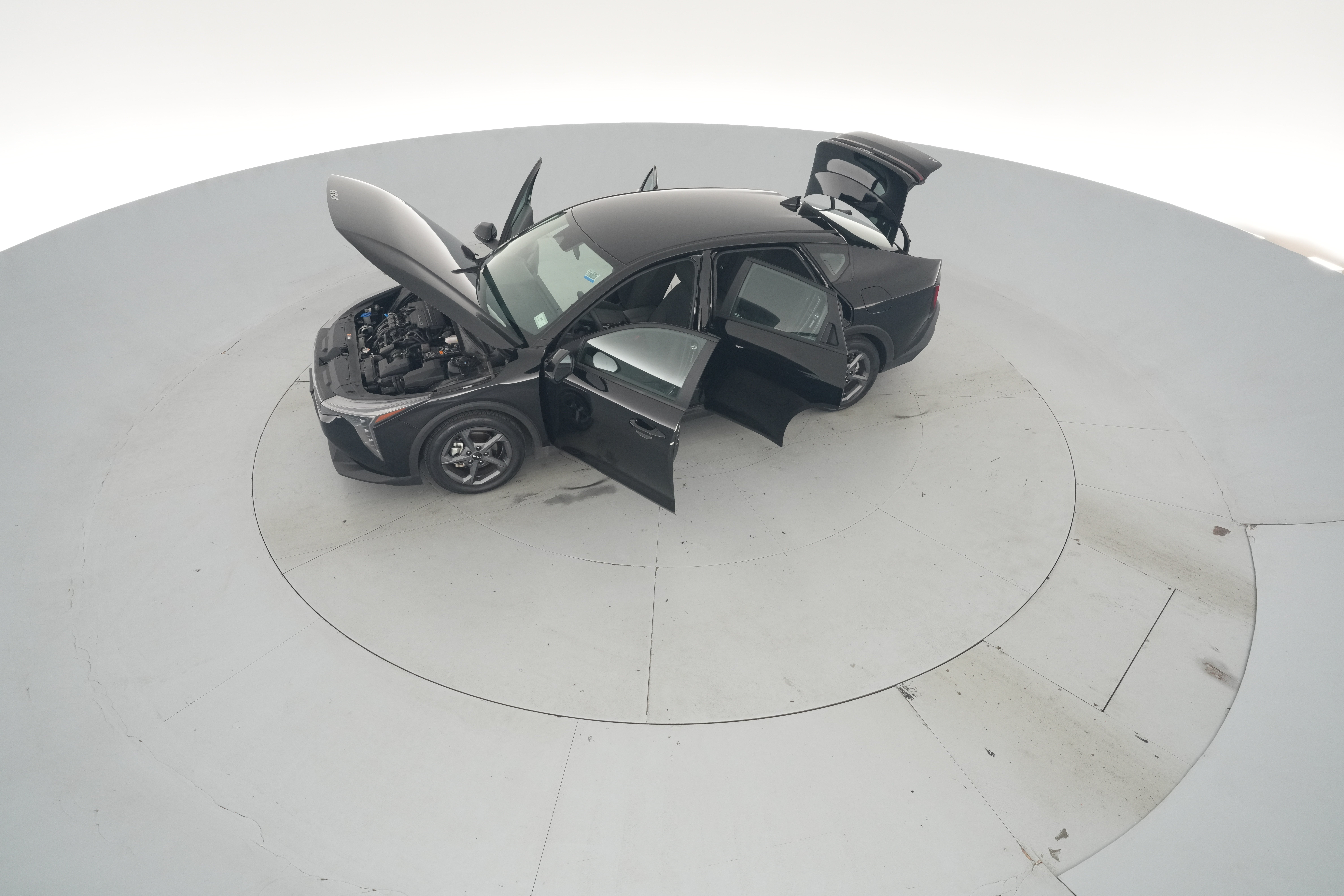 2025 Kia K4 LXS - Photo 42