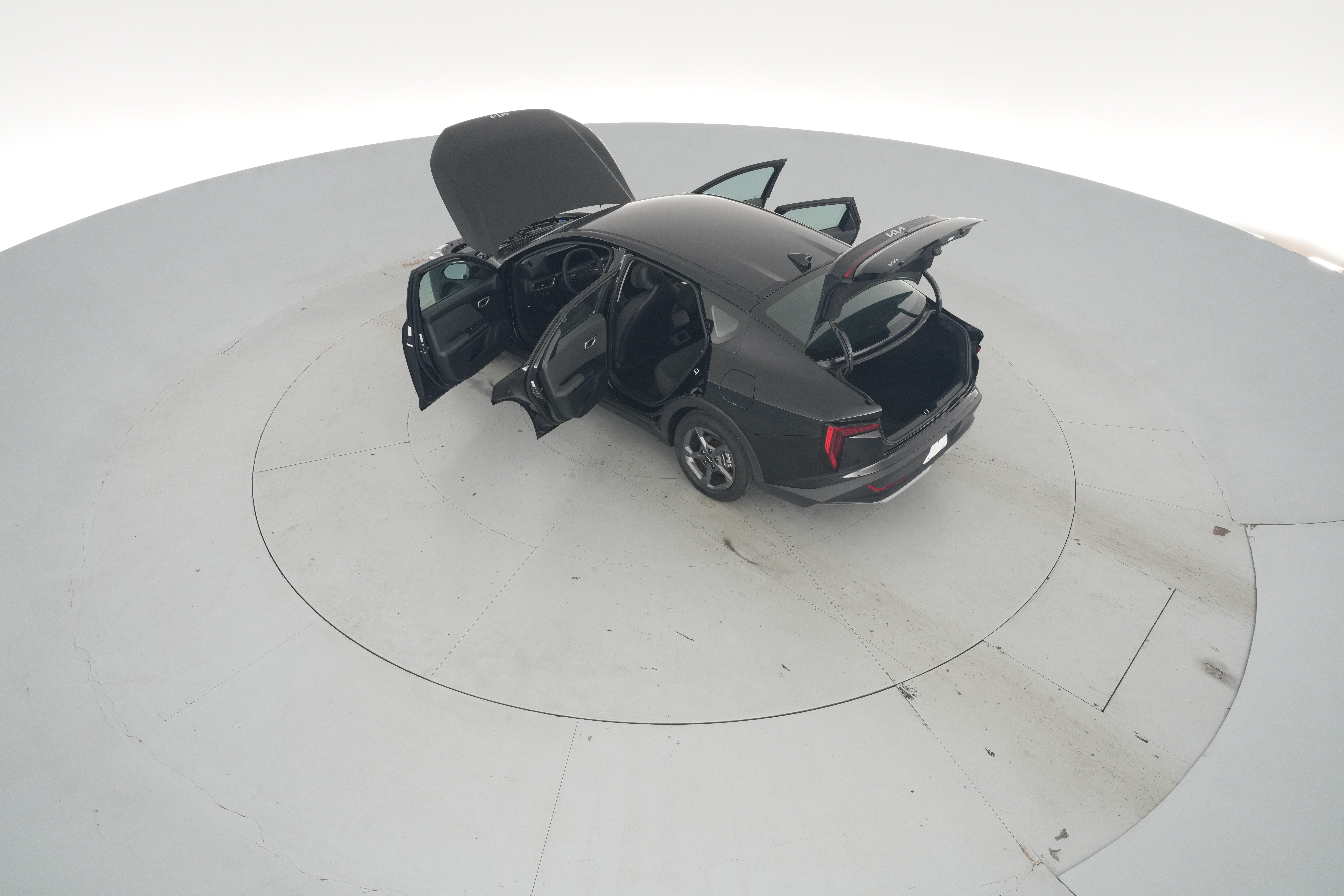 2025 Kia K4 LXS - Photo 45