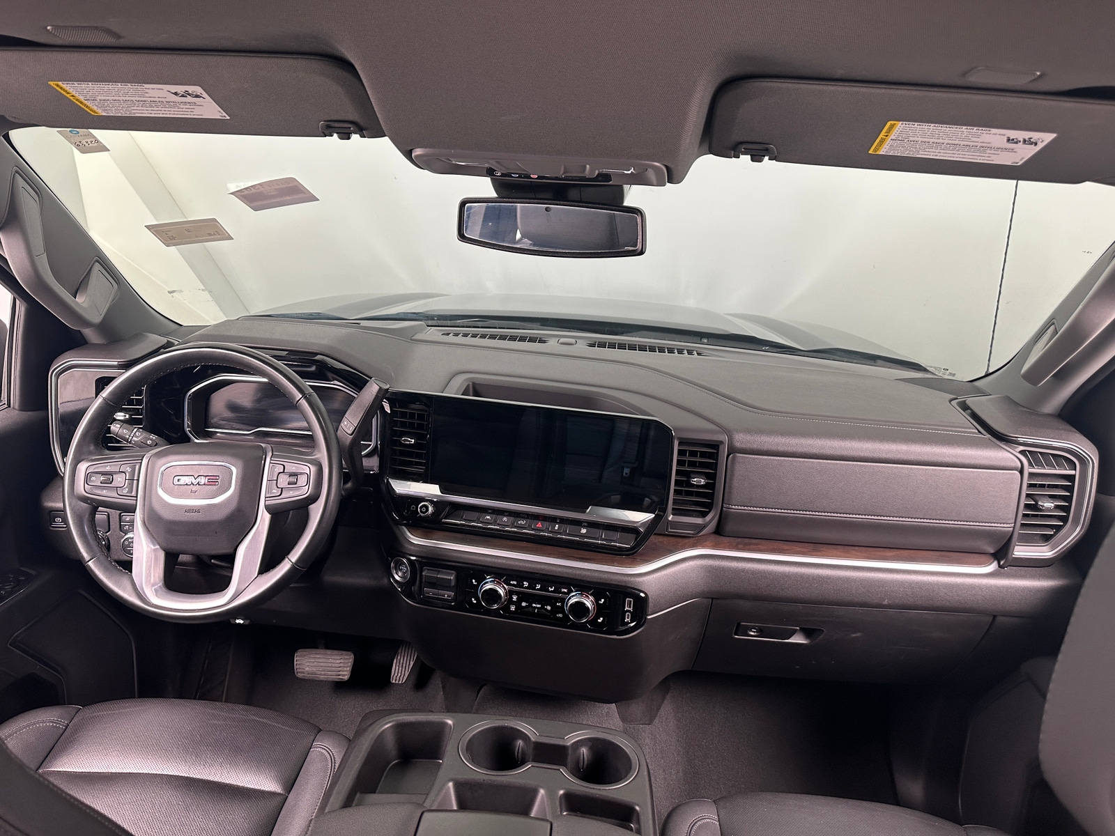 Thumbnail: 2025 GMC Sierra 1500 - 2