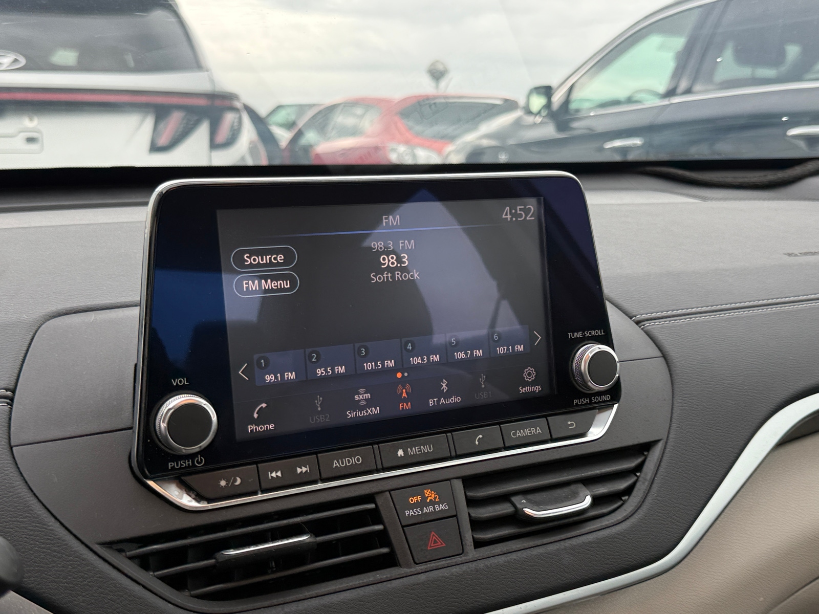 Thumbnail: 2019 Nissan Altima - 4