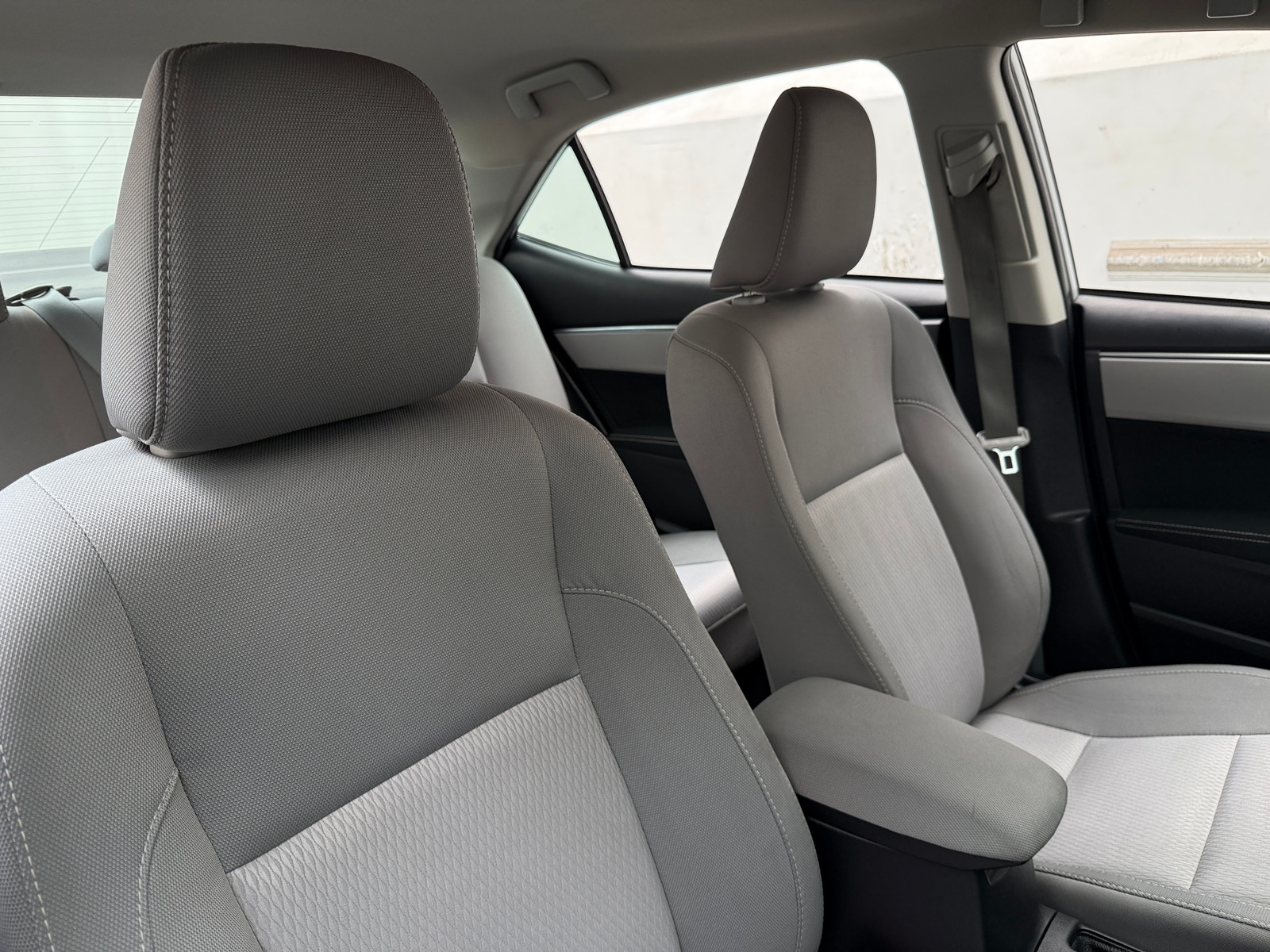 Thumbnail: 2014 Toyota Corolla - 2