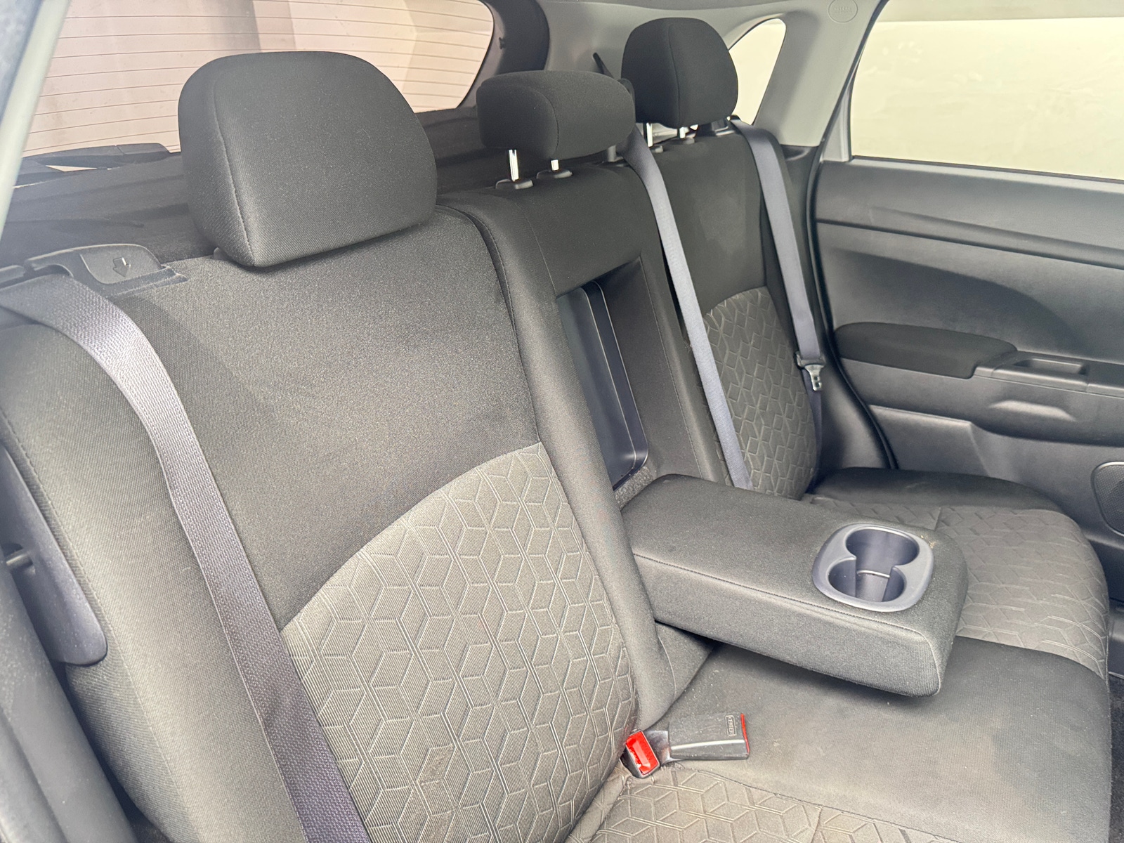 Thumbnail: 2022 Mitsubishi Outlander Sport - 6