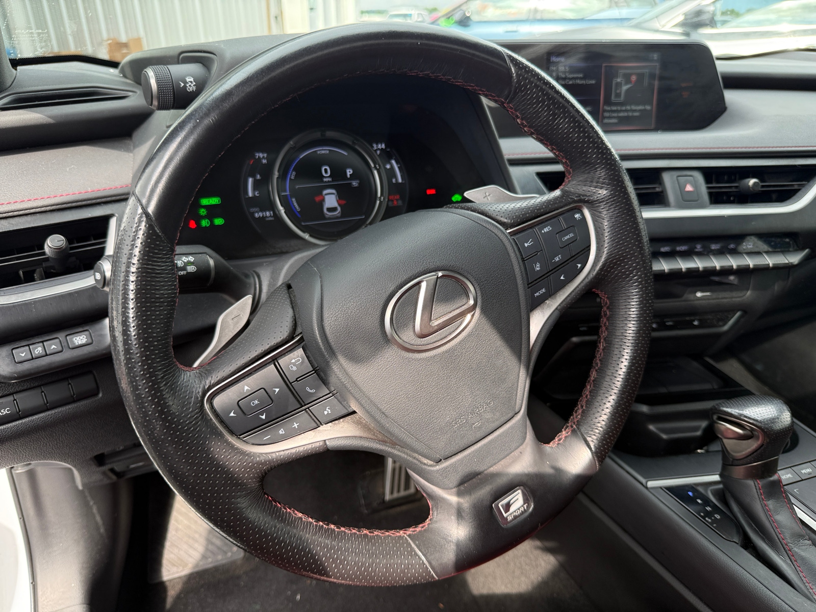 Thumbnail: 2019 Lexus UX - 4