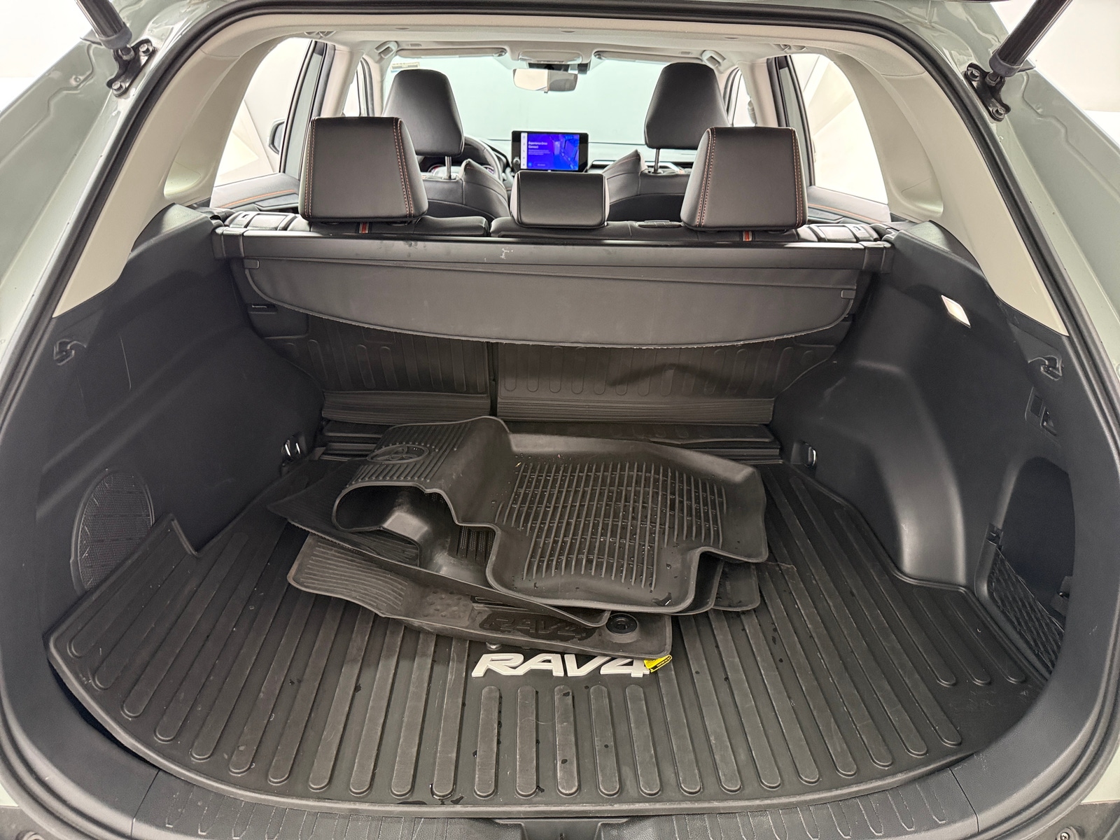 Thumbnail: 2023 Toyota RAV4 - 6
