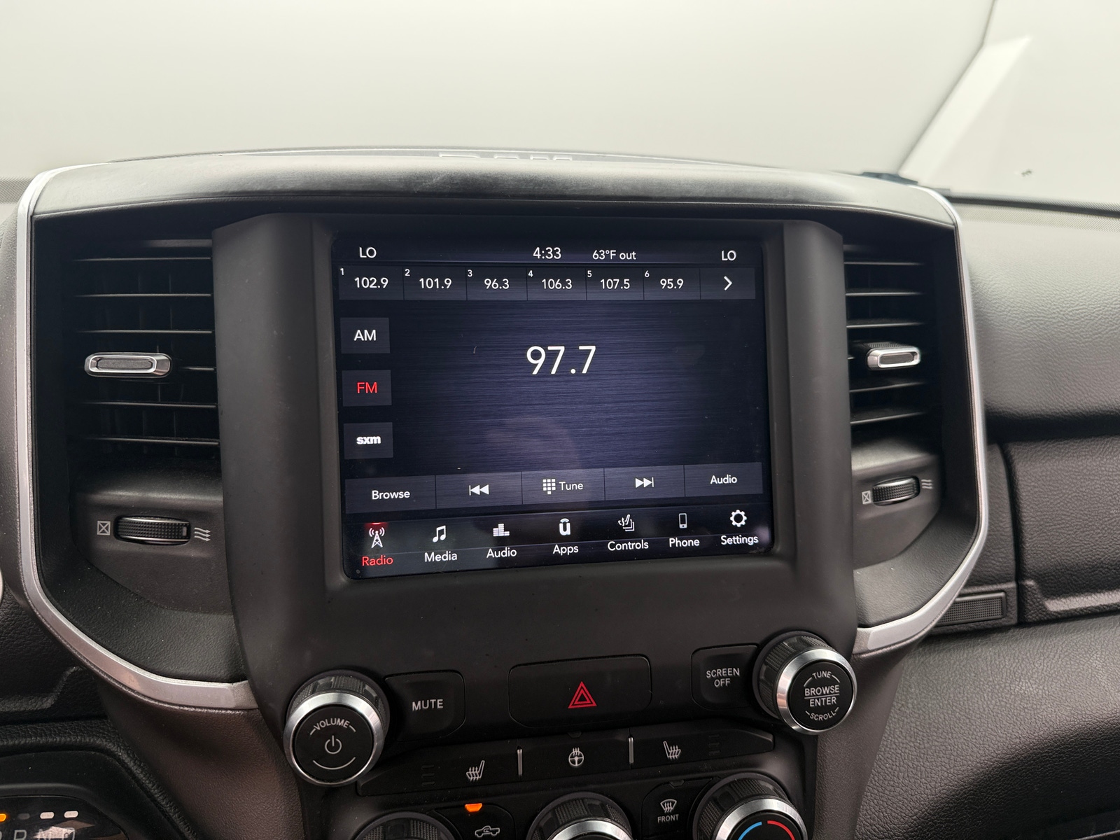 Thumbnail: 2020 RAM 1500 - 4