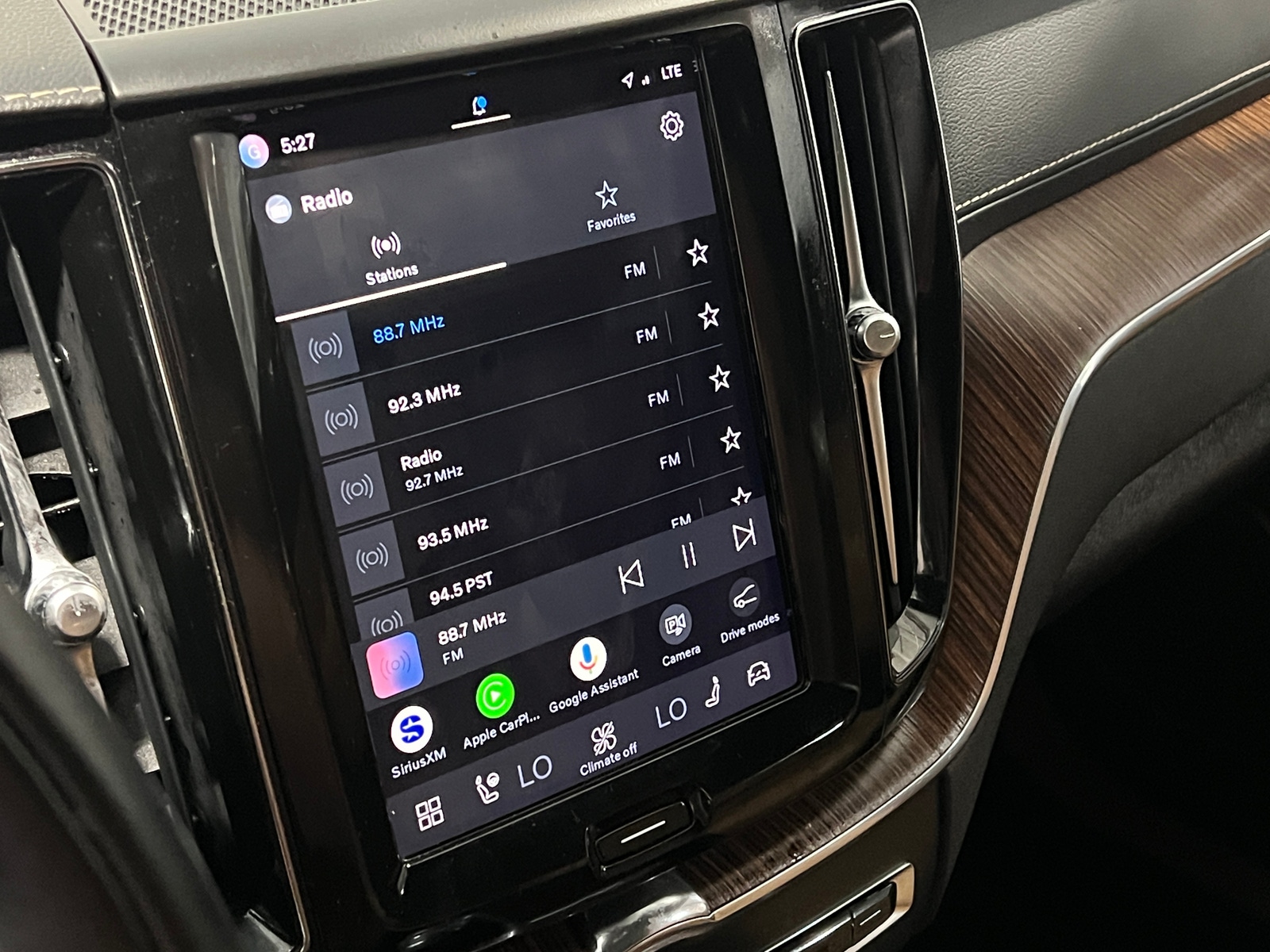 Thumbnail: 2022 Volvo XC60 - 3