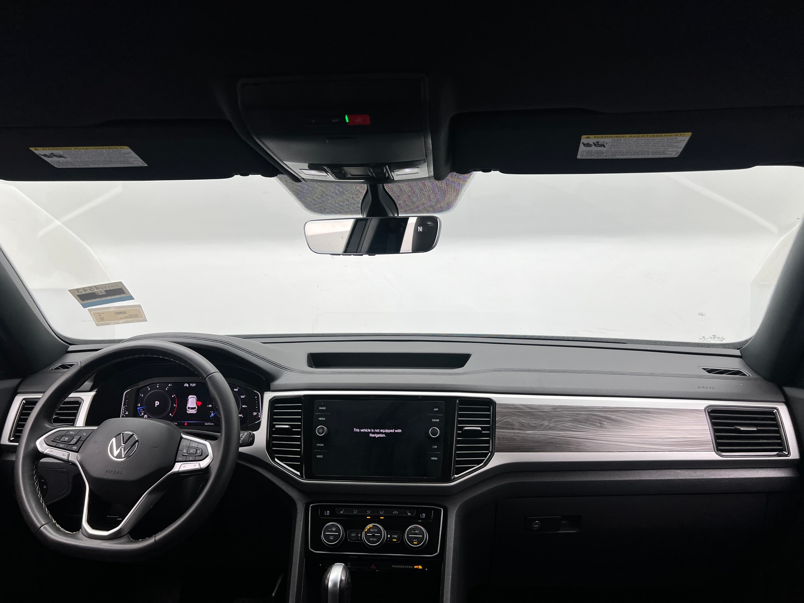 Thumbnail: 2022 Volkswagen Atlas - 3