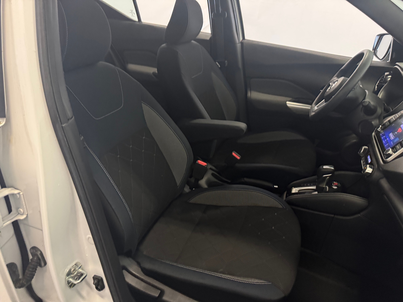 Thumbnail: 2018 Nissan Kicks - 2