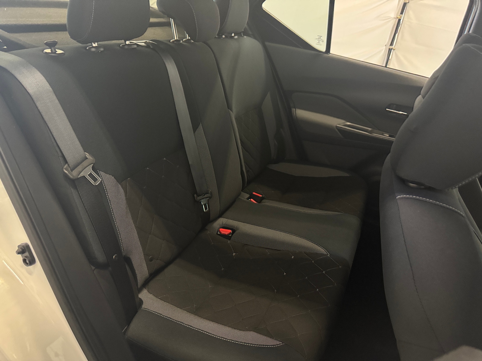Thumbnail: 2018 Nissan Kicks - 6