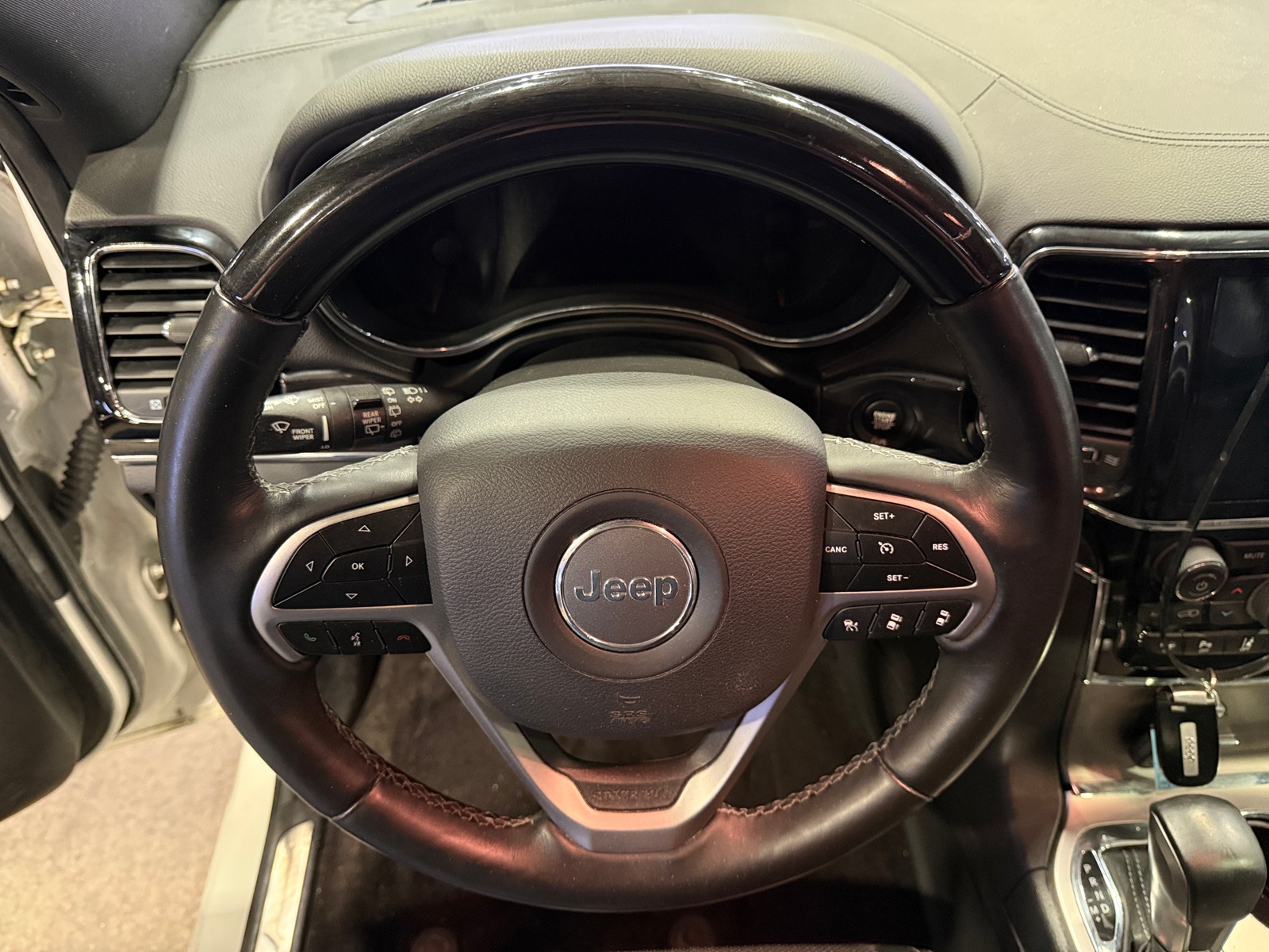 Thumbnail: 2019 Jeep Grand Cherokee - 4