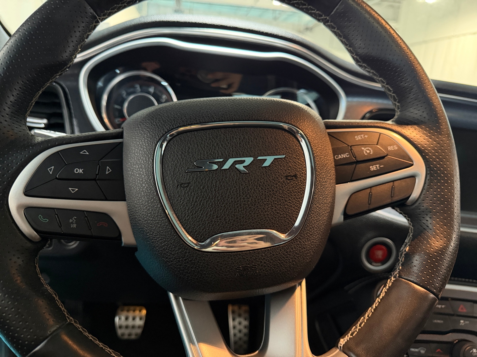 Thumbnail: 2015 Dodge Challenger - 3
