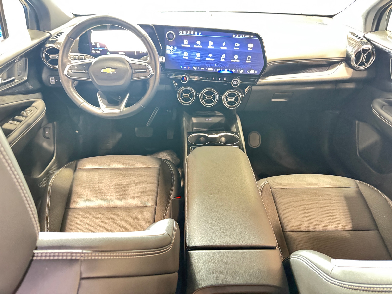 Thumbnail: 2024 Chevrolet Blazer EV - 2