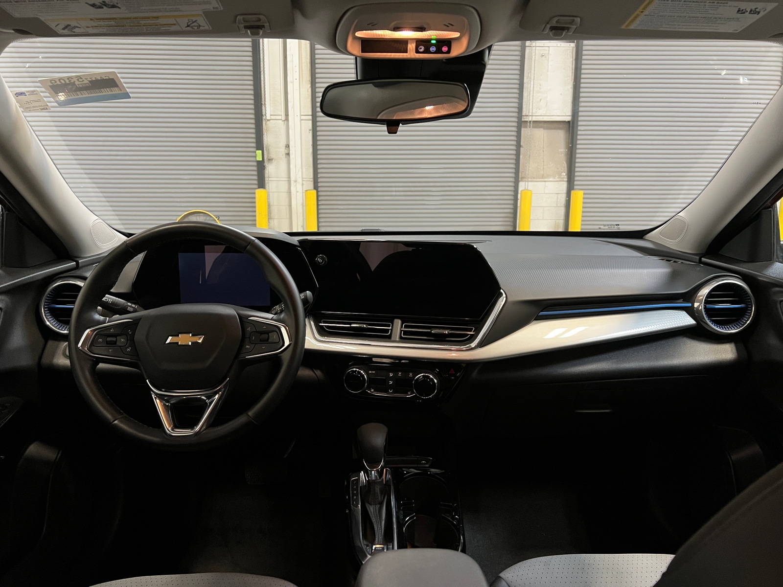 Thumbnail: 2025 Chevrolet Trax - 2