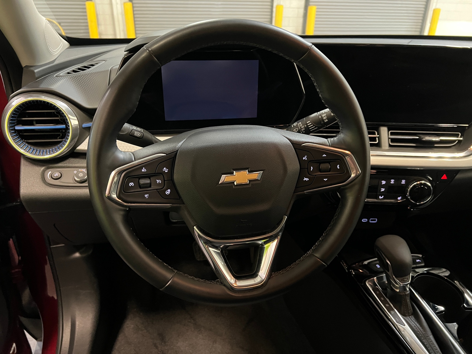 Thumbnail: 2025 Chevrolet Trax - 4