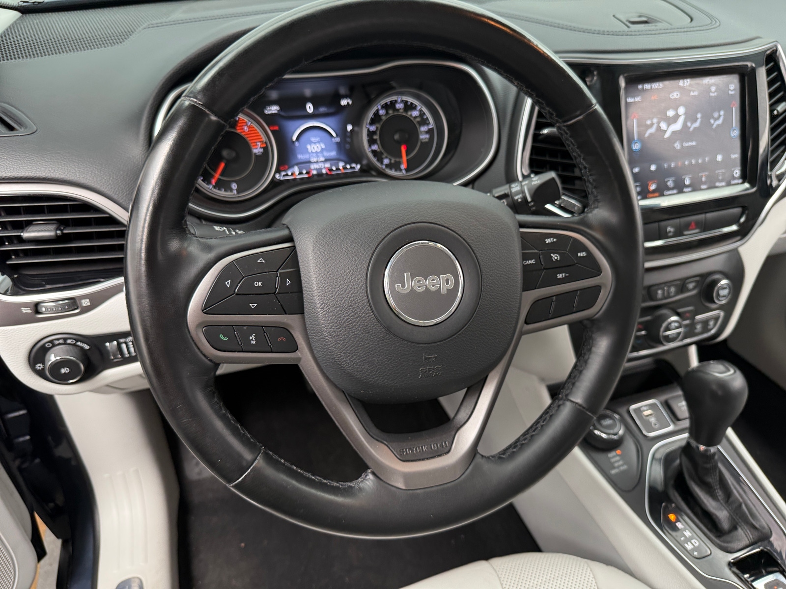 Thumbnail: 2020 Jeep Cherokee - 4