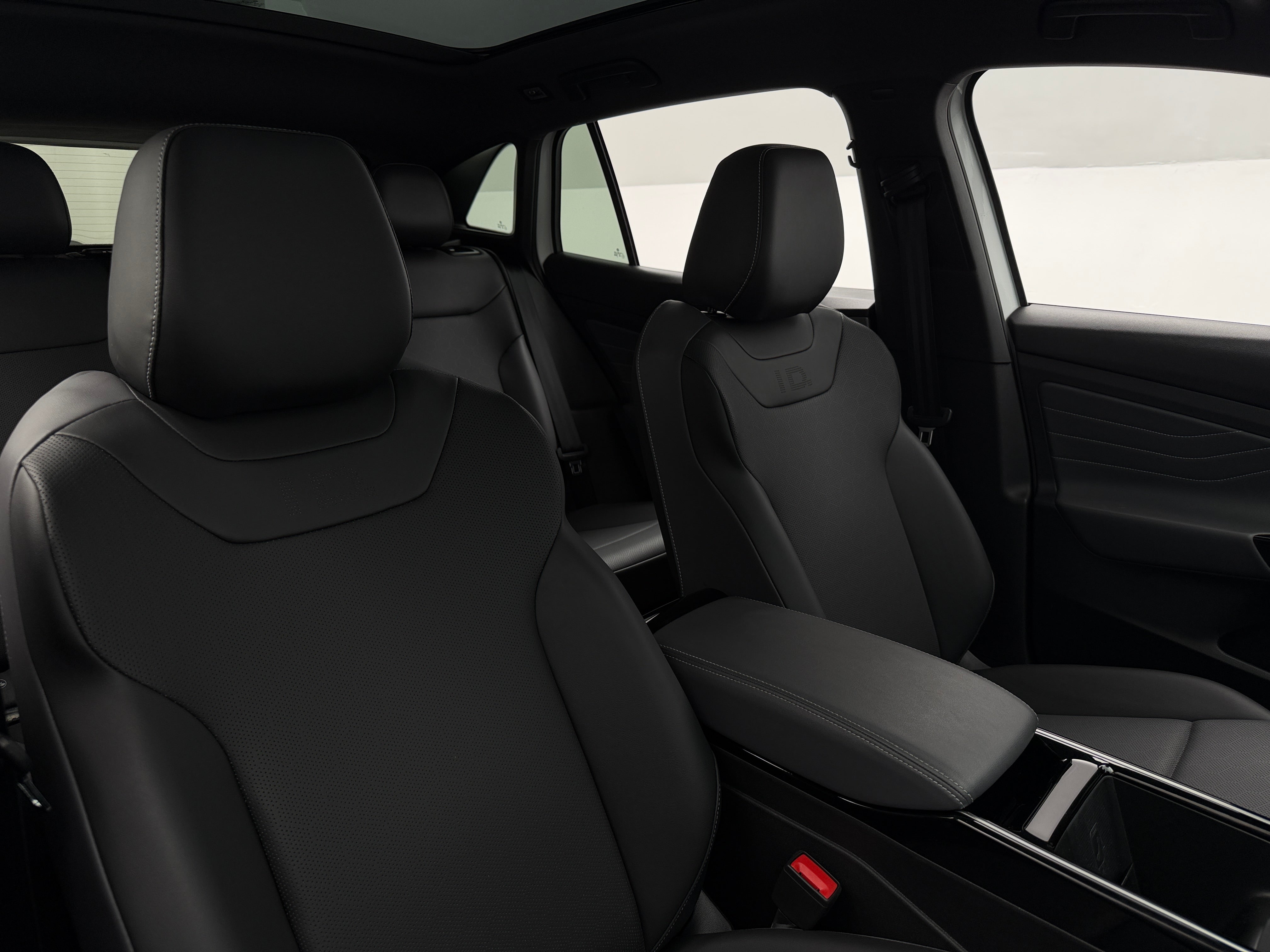 Used 2024 Volkswagen ID.4 S with VIN 1V25MPE8XRC000776 for sale in Auburn, WA