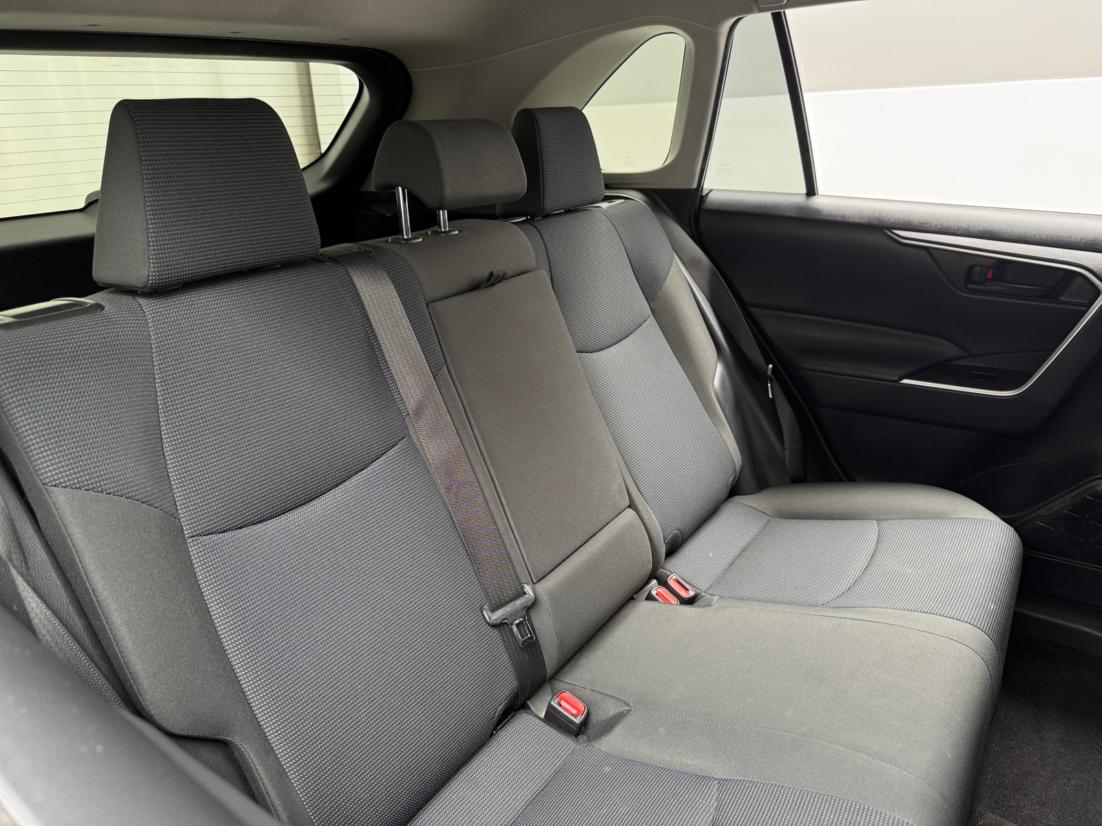 Thumbnail: 2019 Toyota RAV4 - 6
