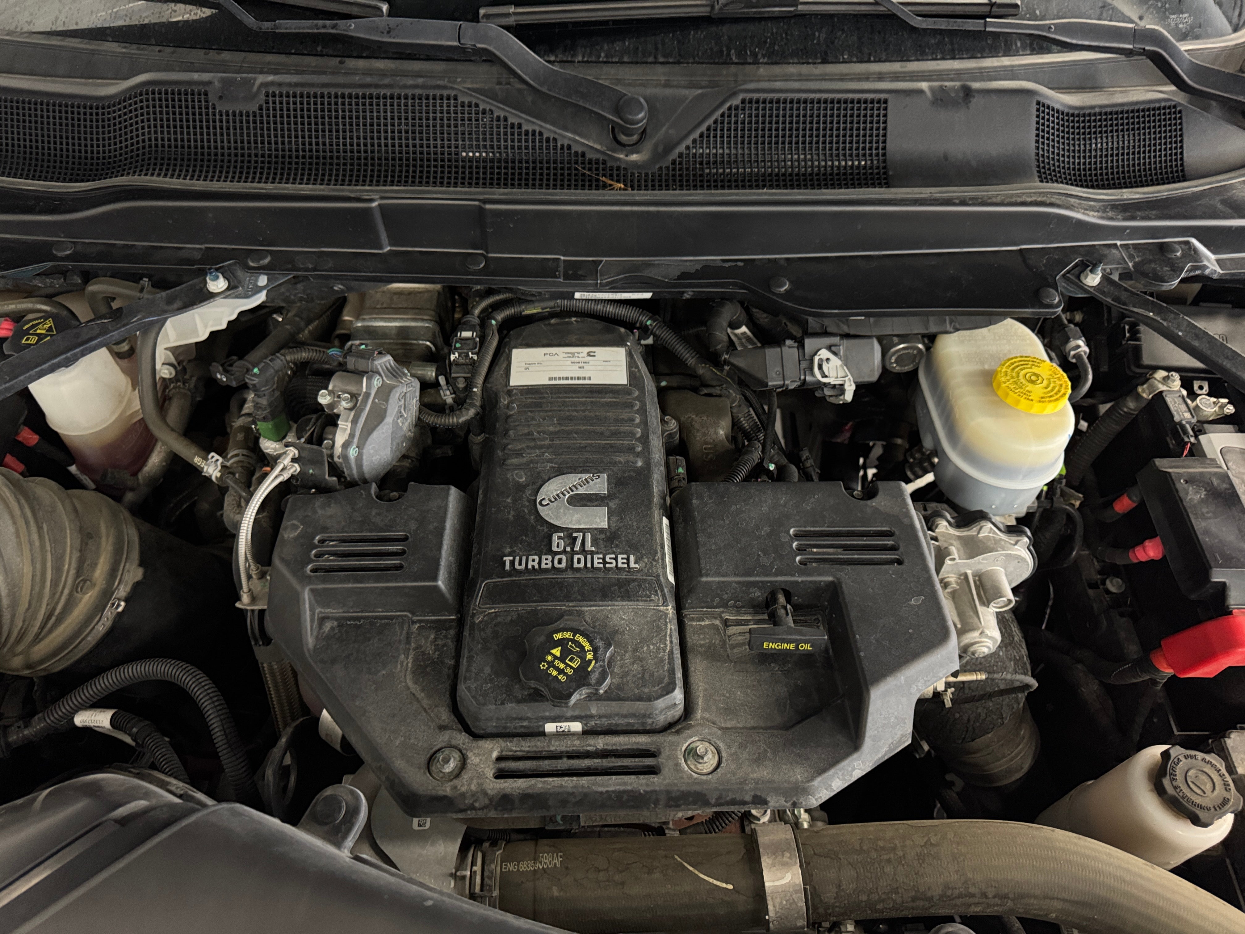 3C6UR5CL7RG211755