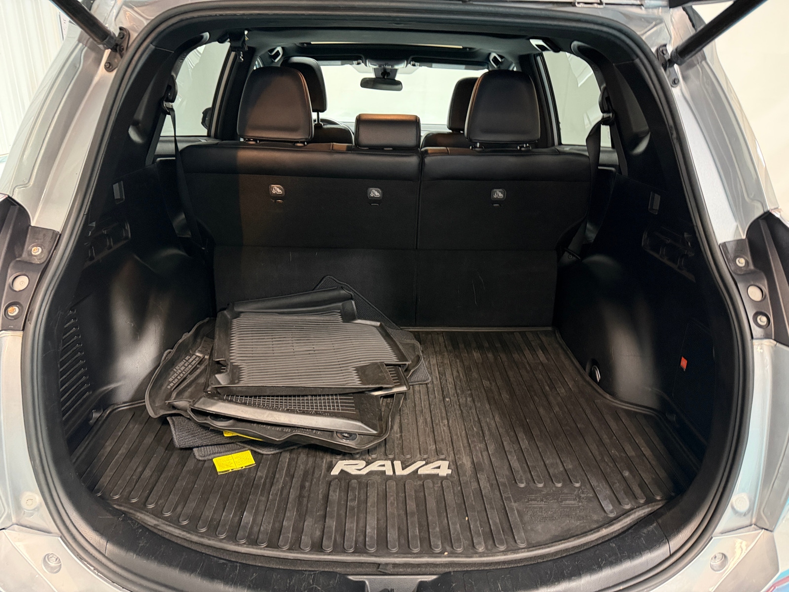 Thumbnail: 2017 Toyota RAV4 - 6