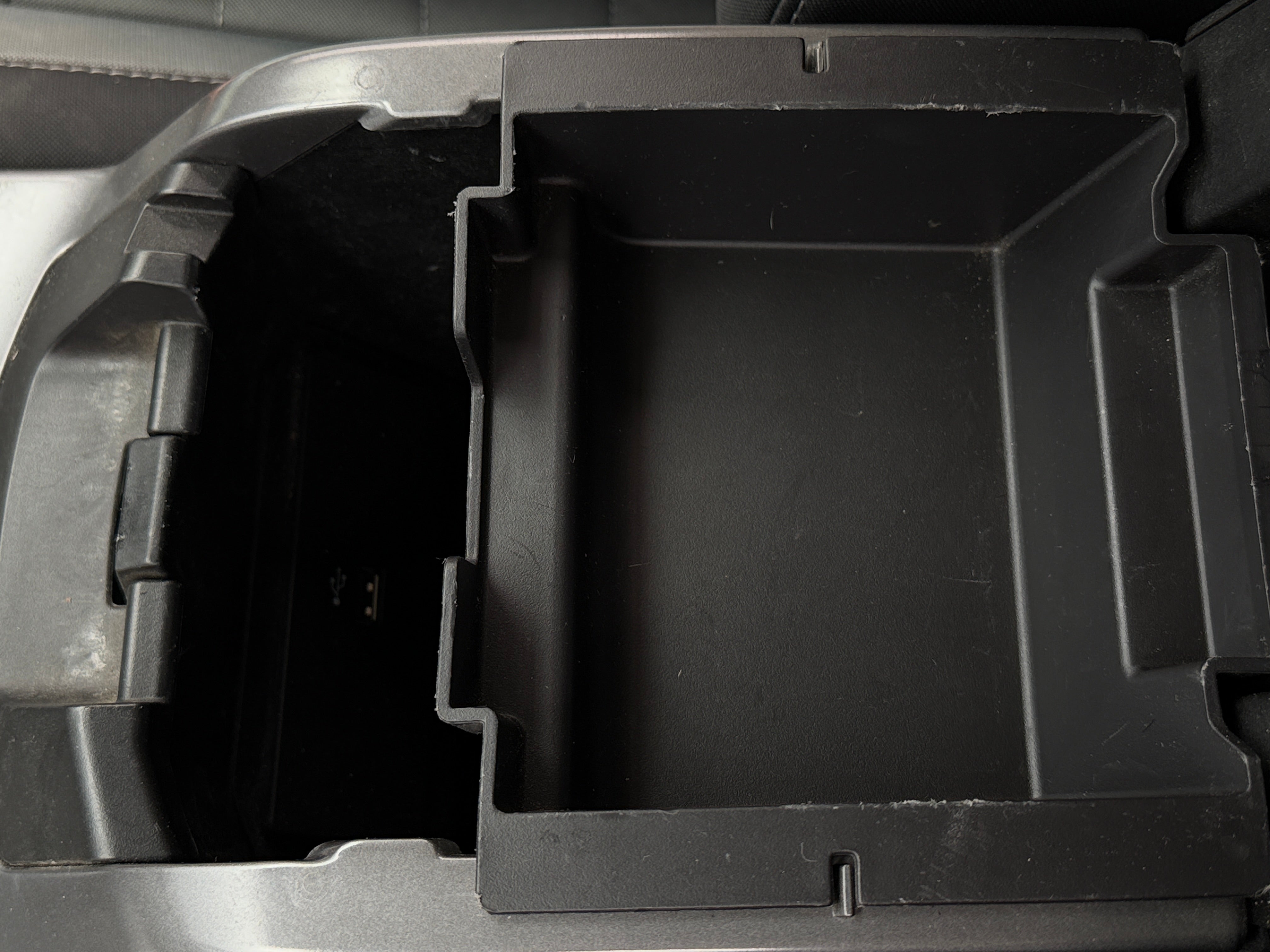 2016 Ford Escape SE - Photo 12
