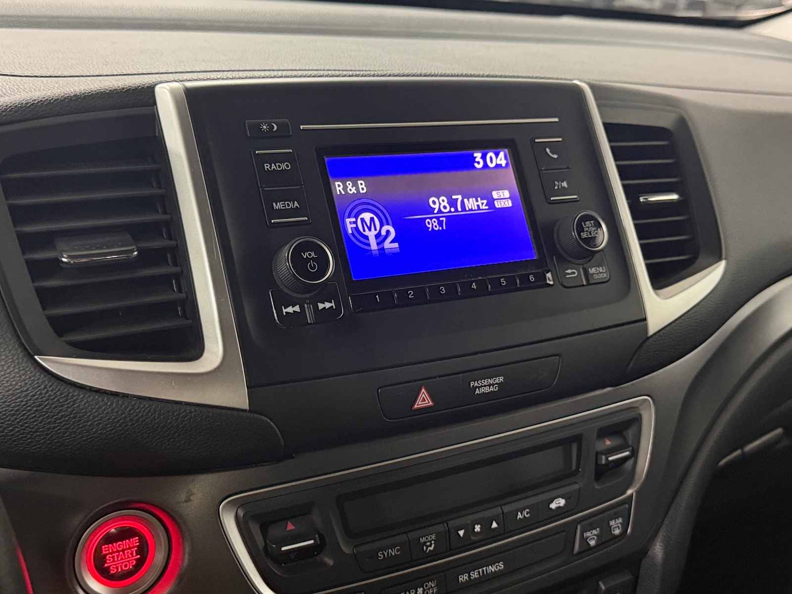 Thumbnail: 2019 Honda Ridgeline - 3