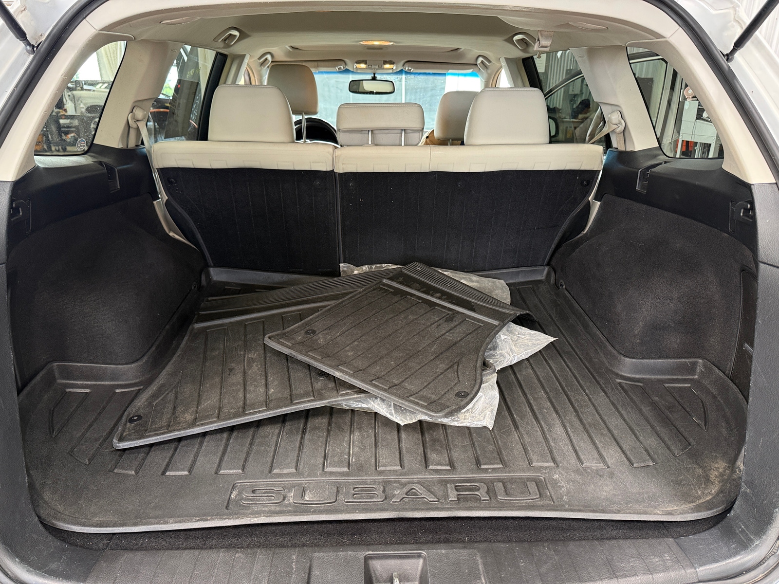 Thumbnail: 2014 Subaru Outback - 6