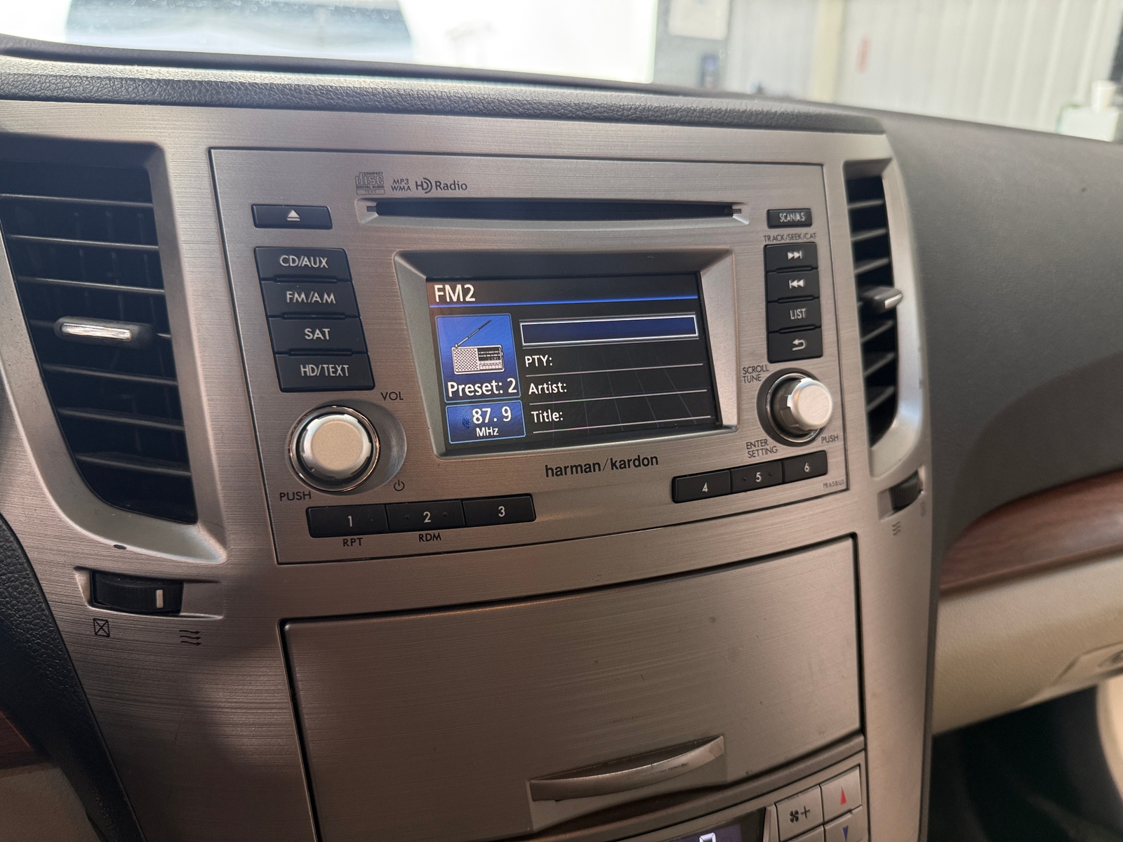 Thumbnail: 2014 Subaru Outback - 3