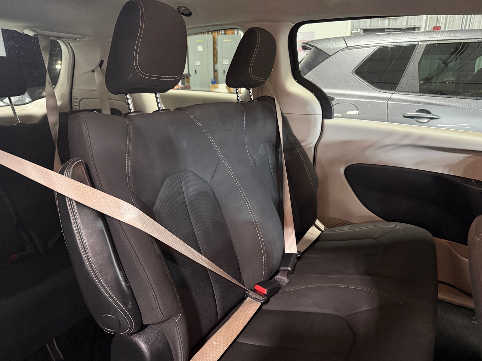 Thumbnail: 2020 Chrysler Voyager - 6