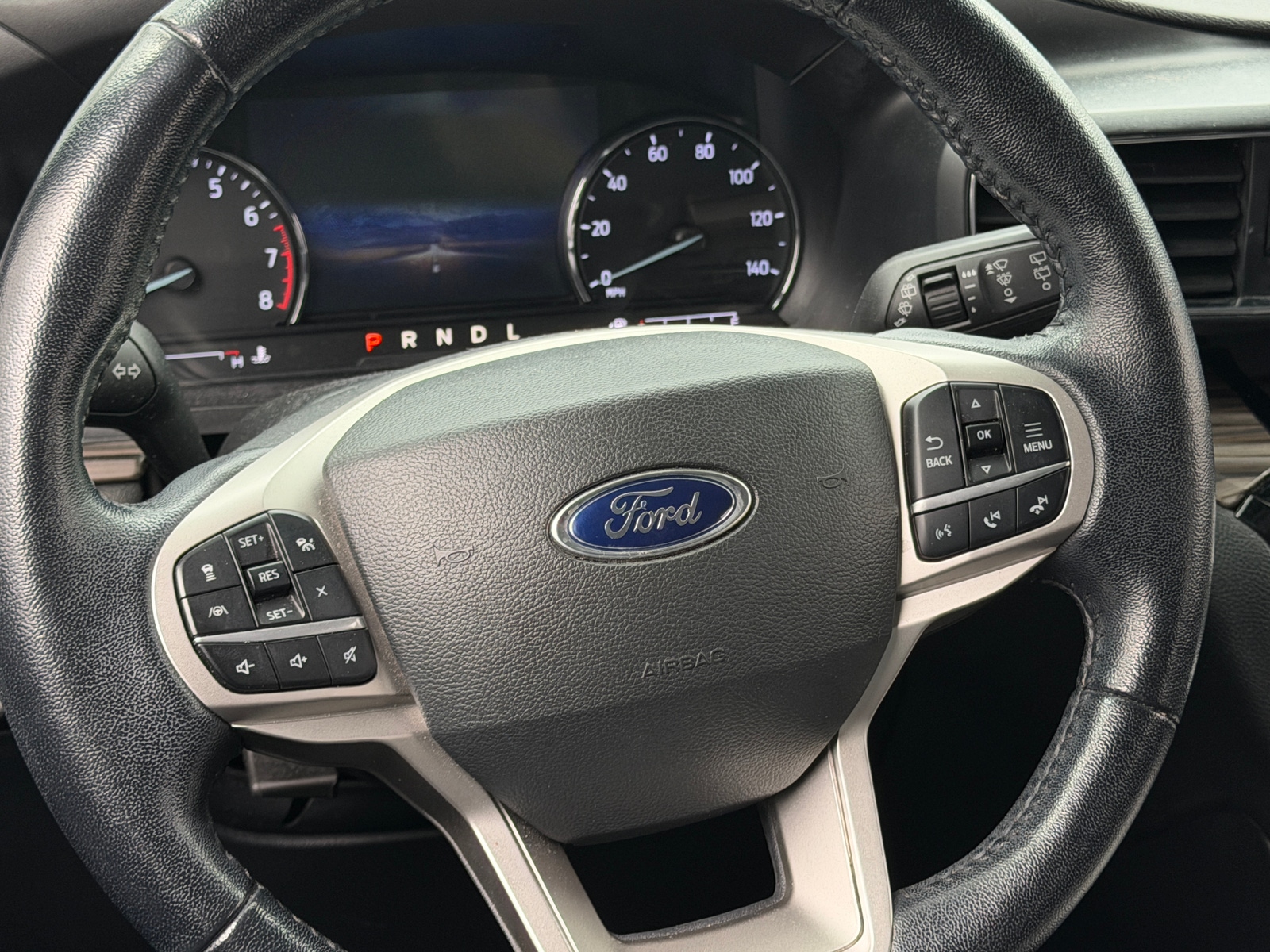 Thumbnail: 2022 Ford Explorer - 4