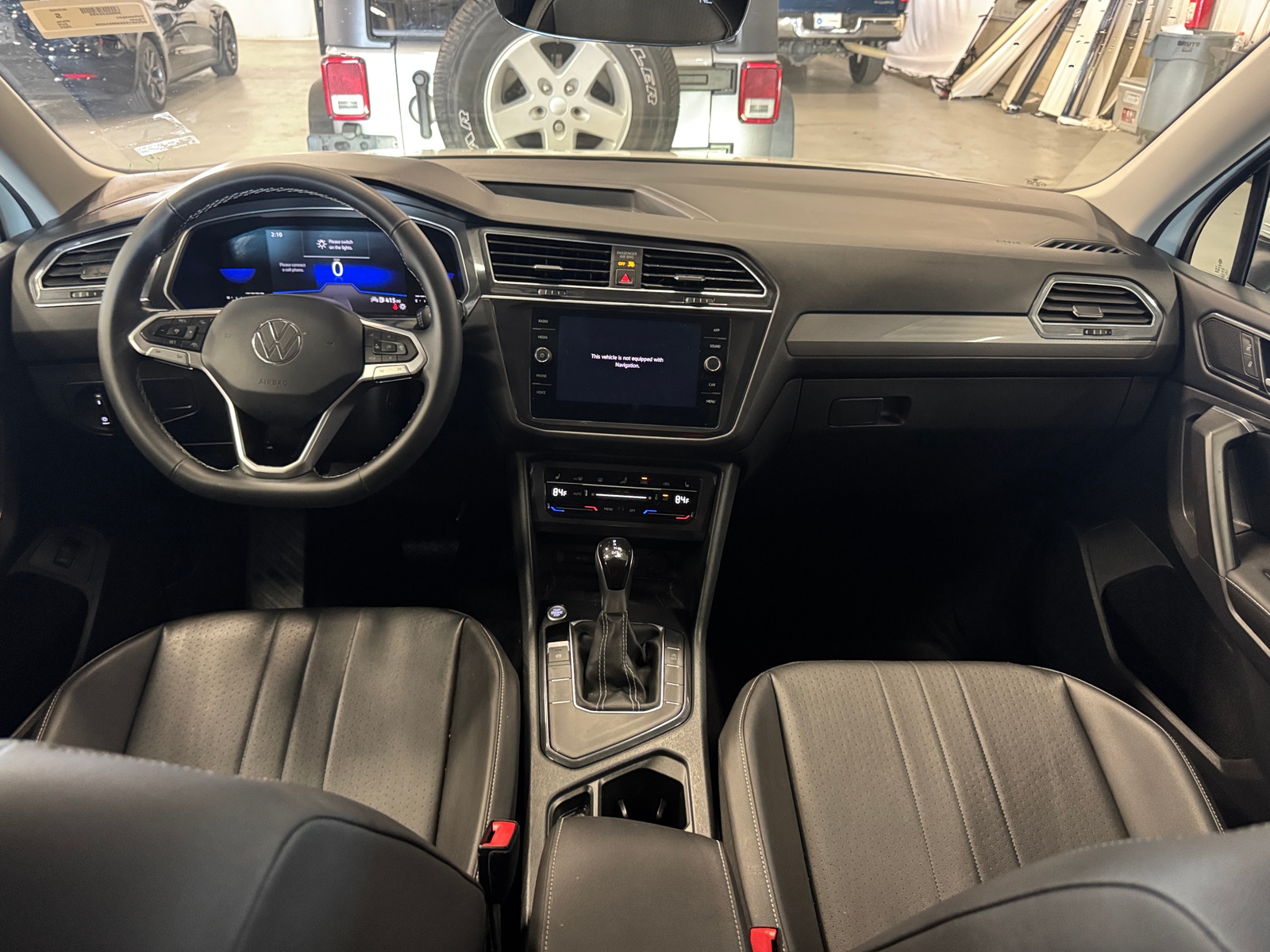 Thumbnail: 2022 Volkswagen Tiguan - 2