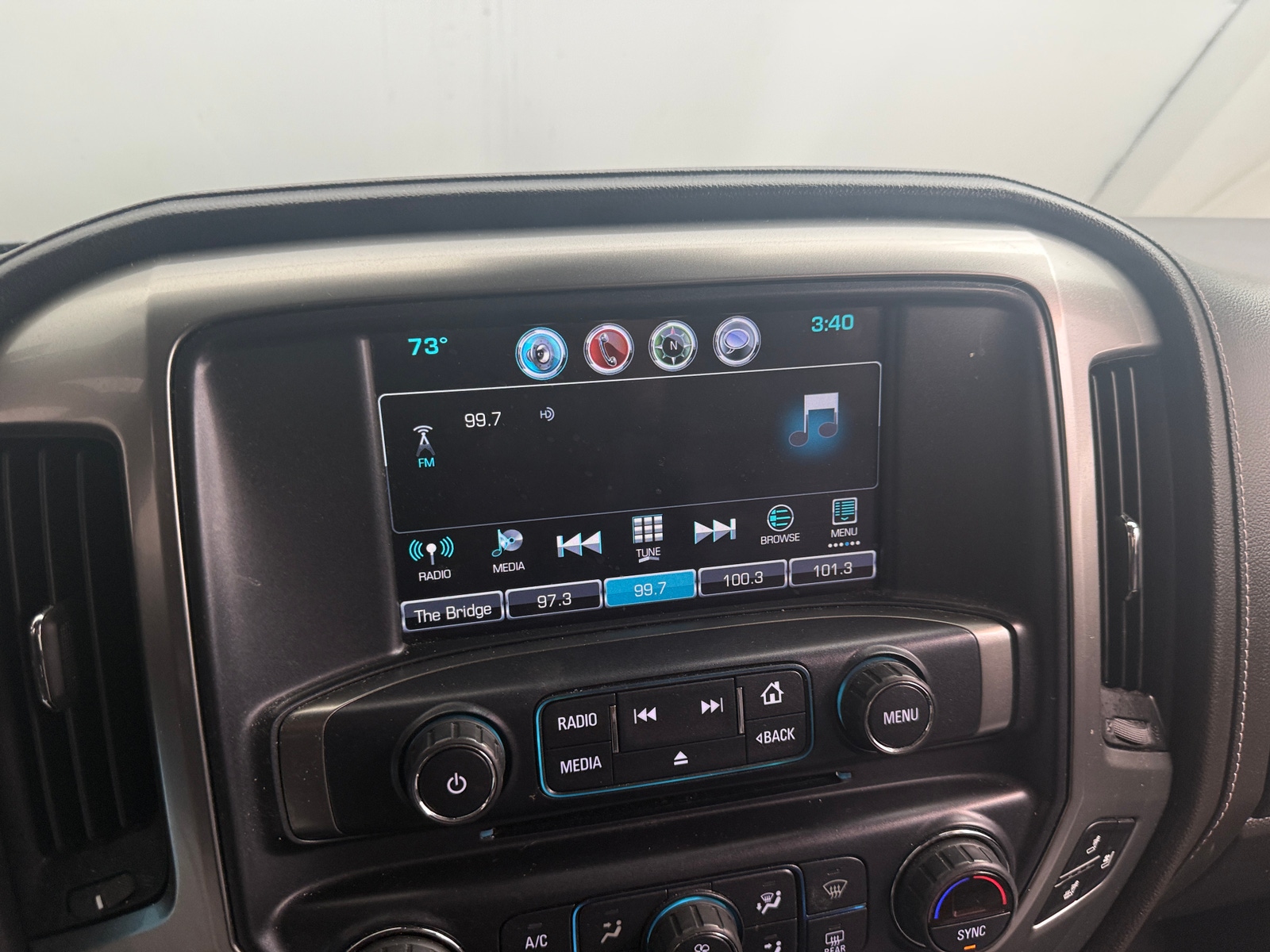 Thumbnail: 2018 Chevrolet Silverado 1500 - 3