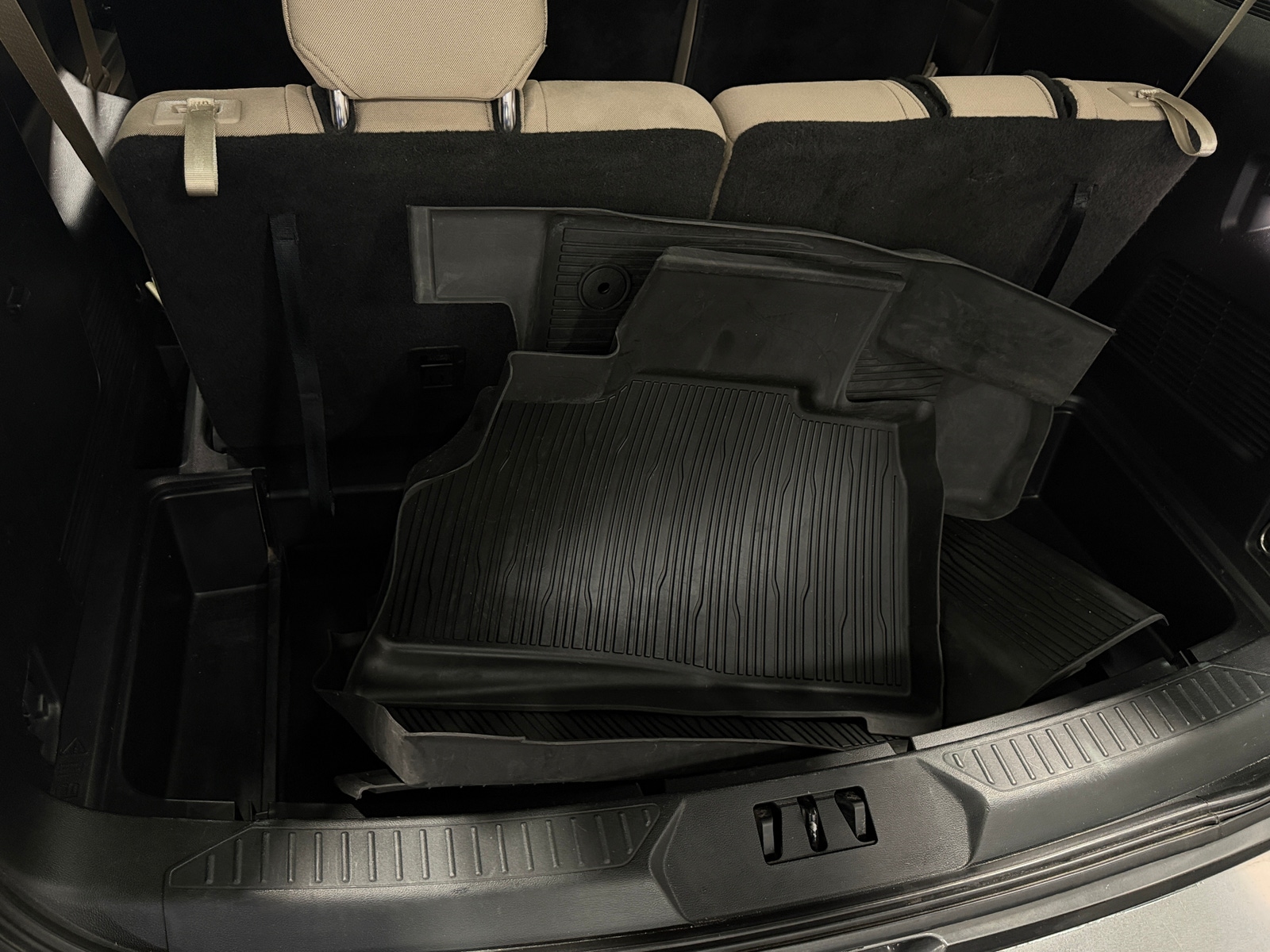 Thumbnail: 2020 Ford Explorer - 7