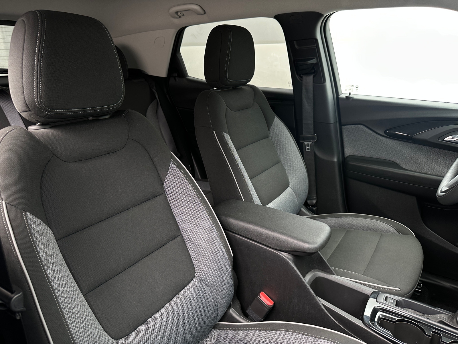 Thumbnail: 2023 Chevrolet TrailBlazer - 2