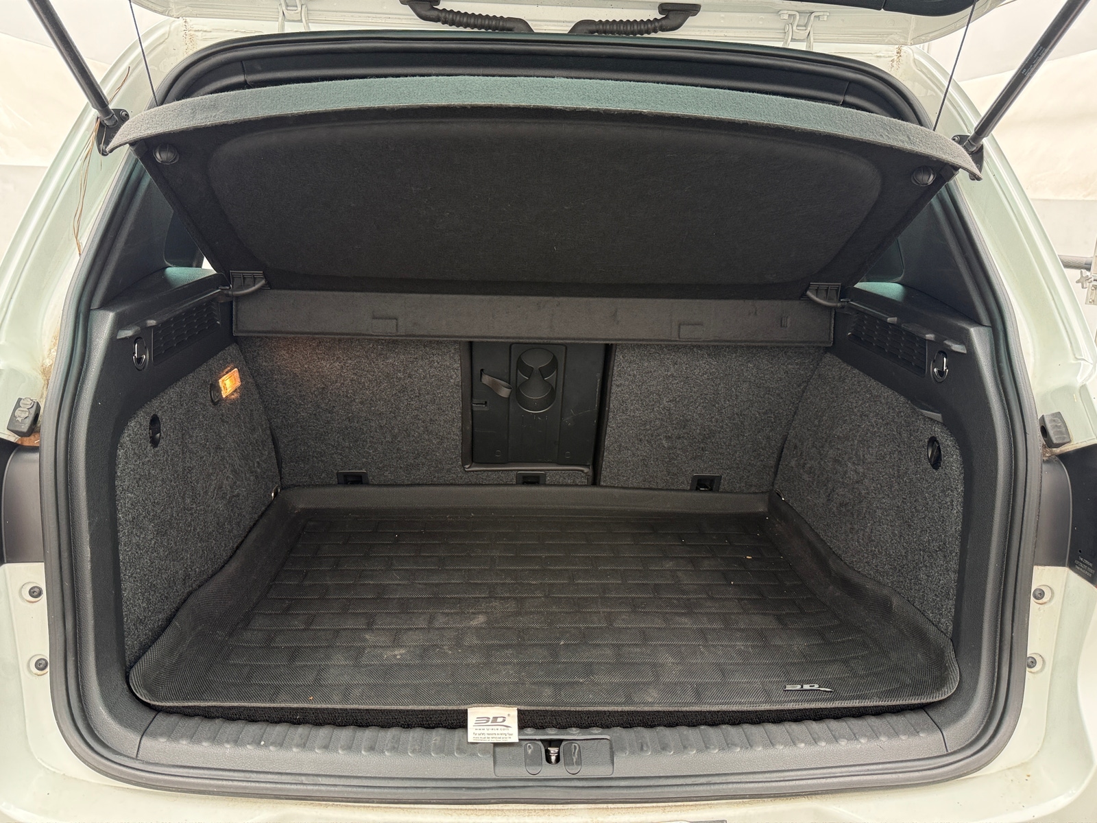 Thumbnail: 2016 Volkswagen Tiguan - 7