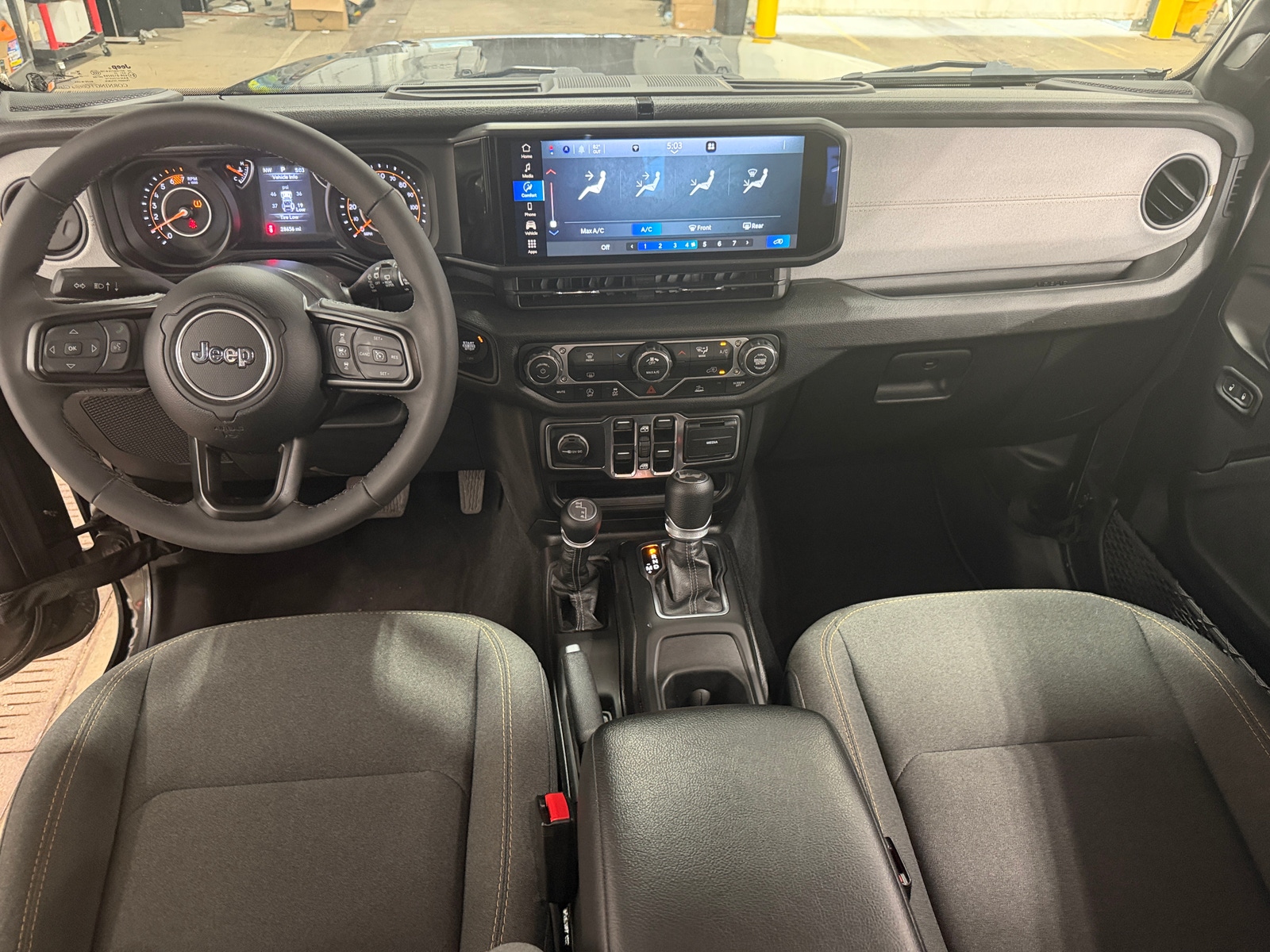 Thumbnail: 2025 Jeep Wrangler - 3